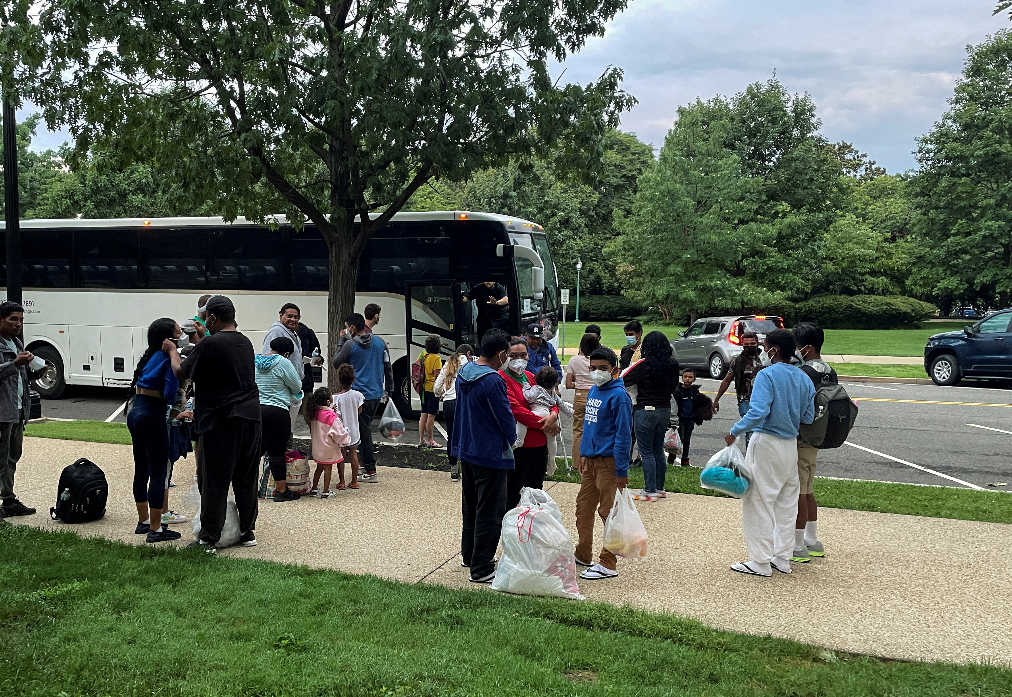 Migrants bus