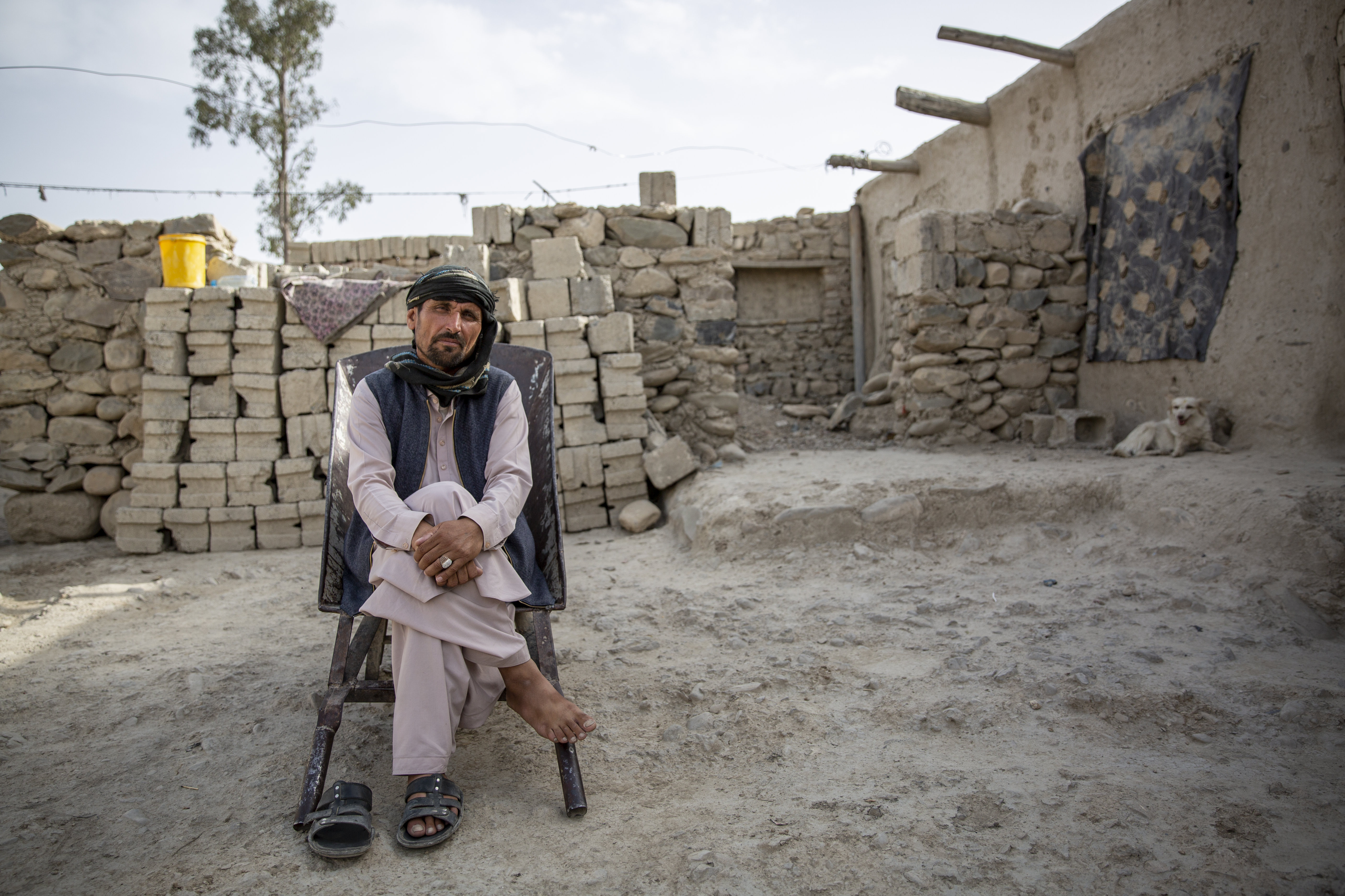 Sayed Raheem with his wheelbarrow III