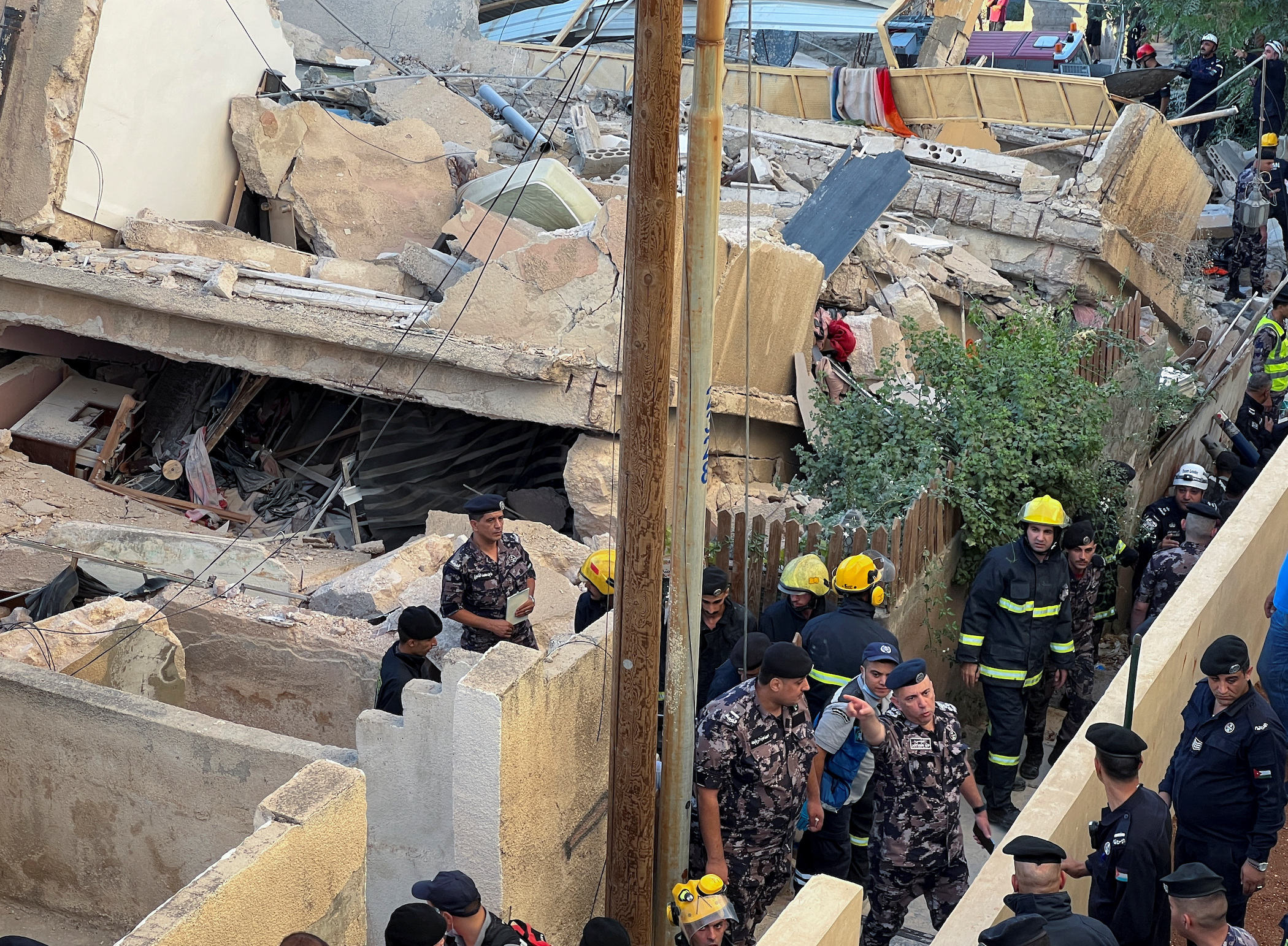 Jordan building collapses