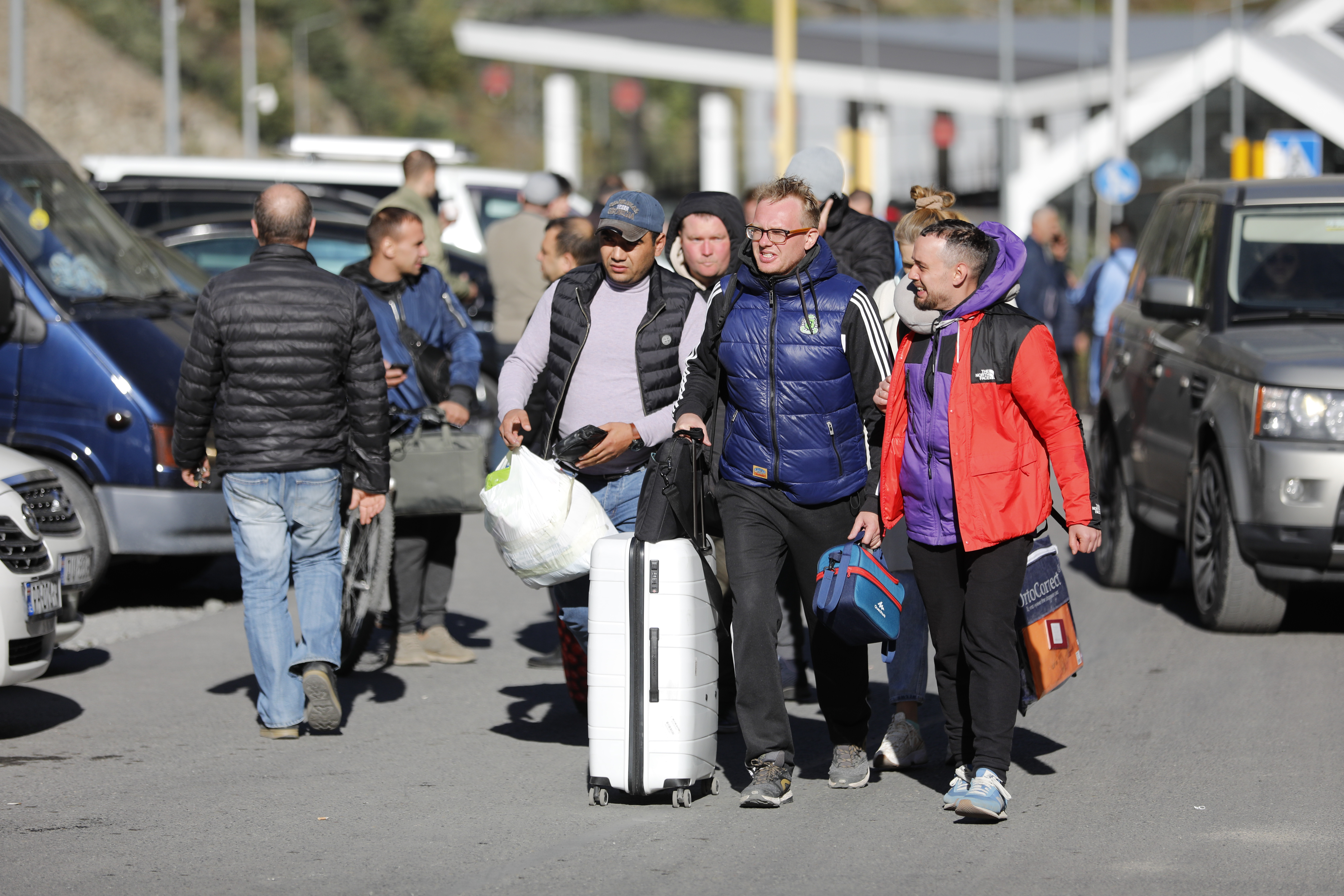 People fleeing.