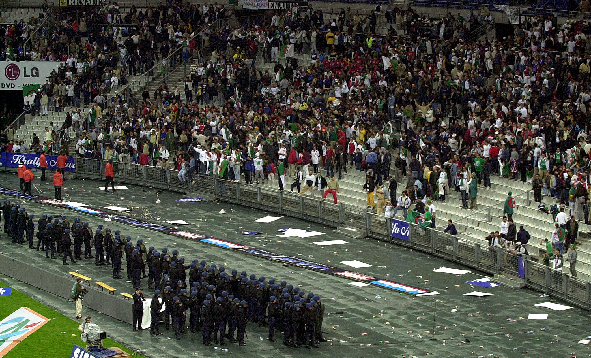 France Algeria 2001