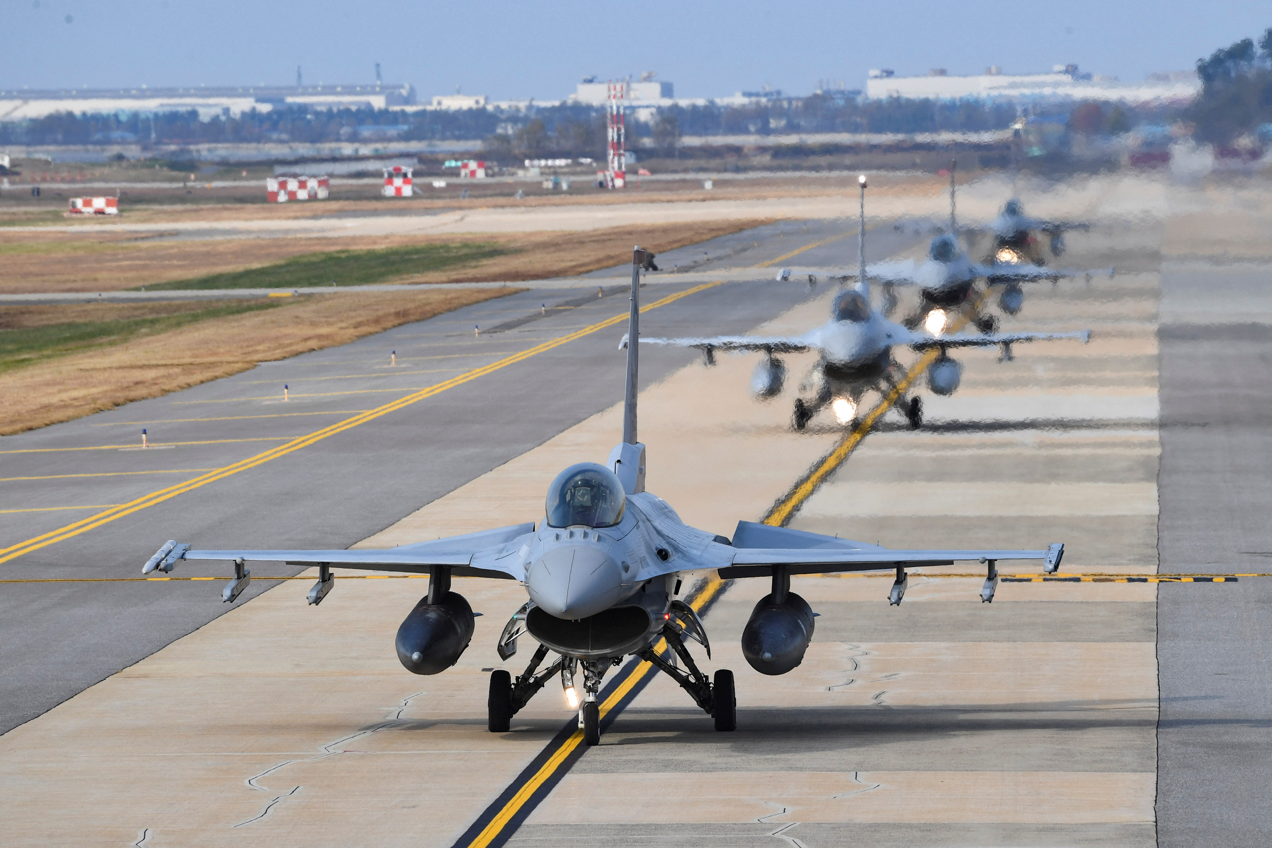 The Vigilant Storm US-South Korea joint military exercises, which began on Monday, have been extended because of the North Korean weapons launches