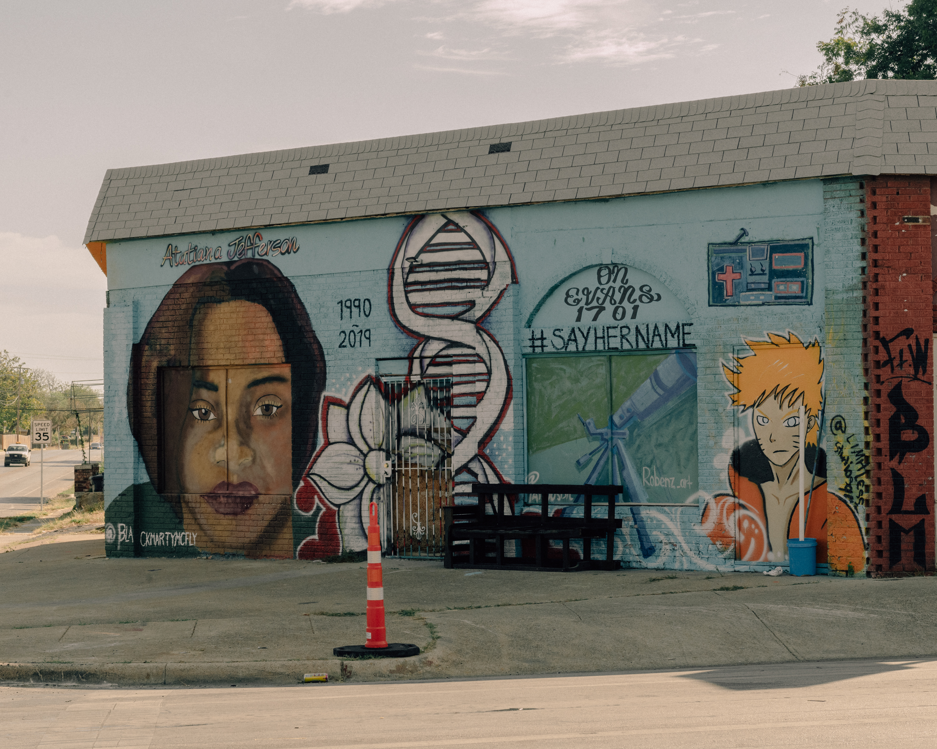 A mural on a wall in Fort Worth, Texas