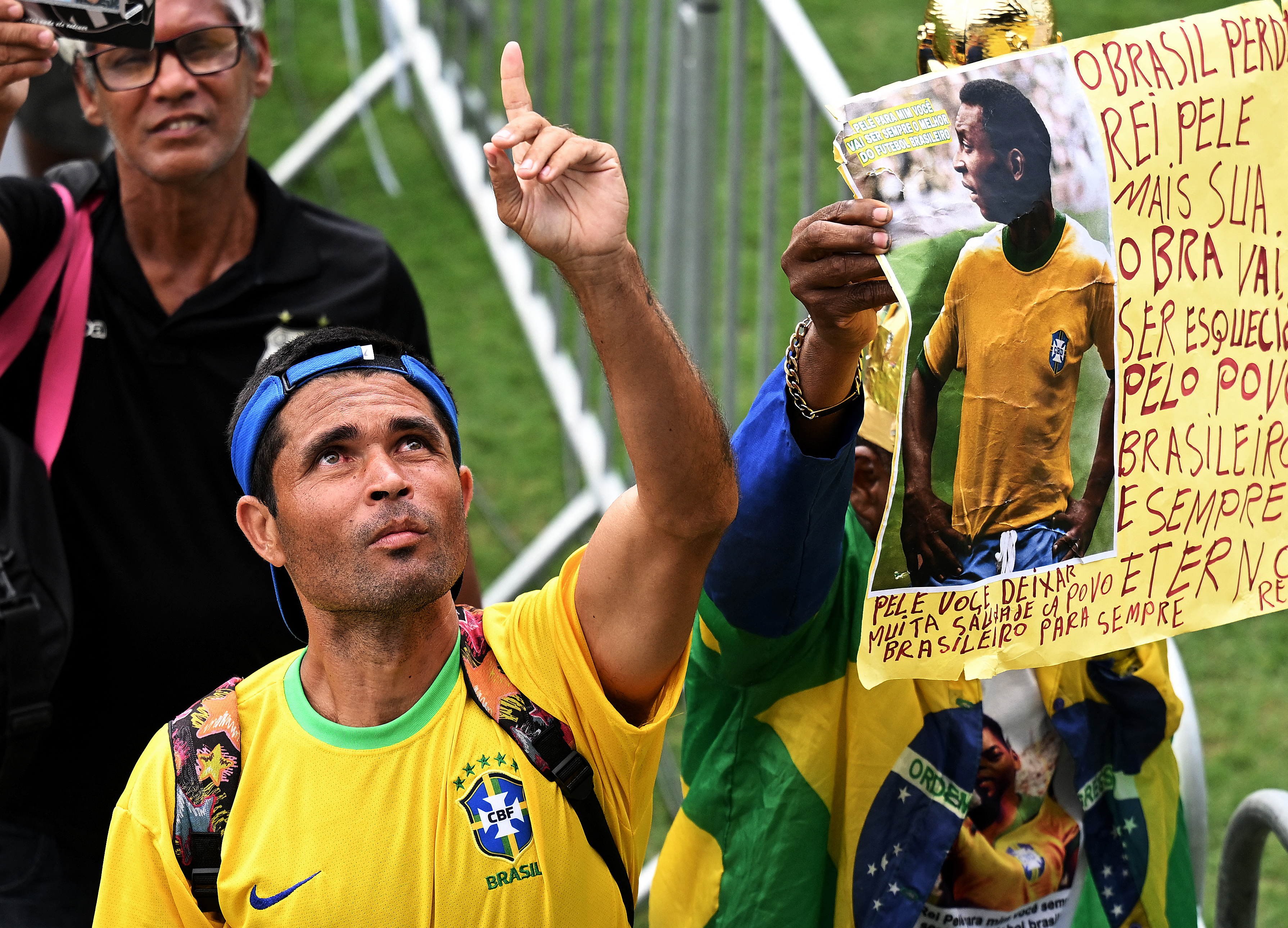 Death of Brazilian soccer legend Pele