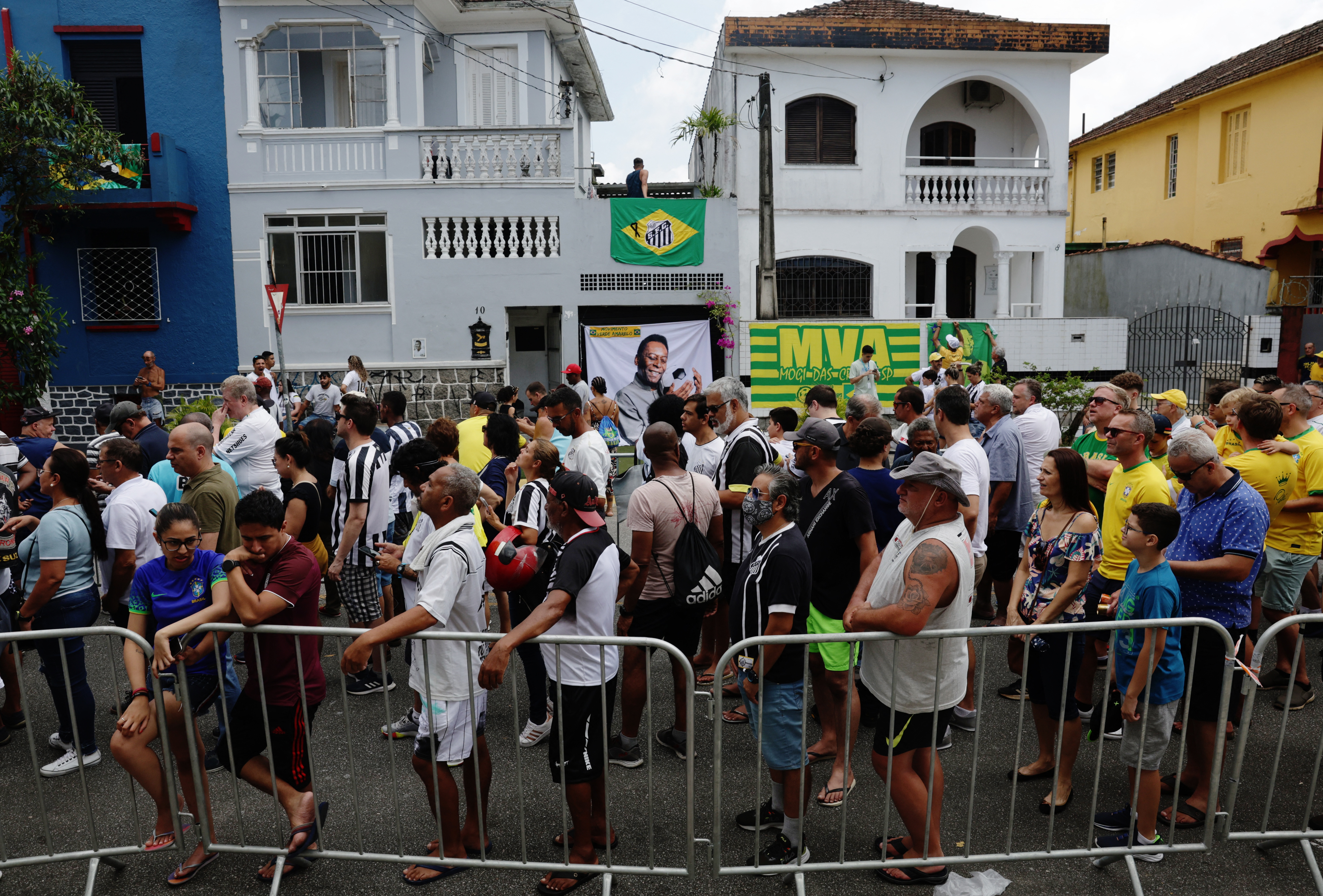 Death of Brazilian soccer legend Pele