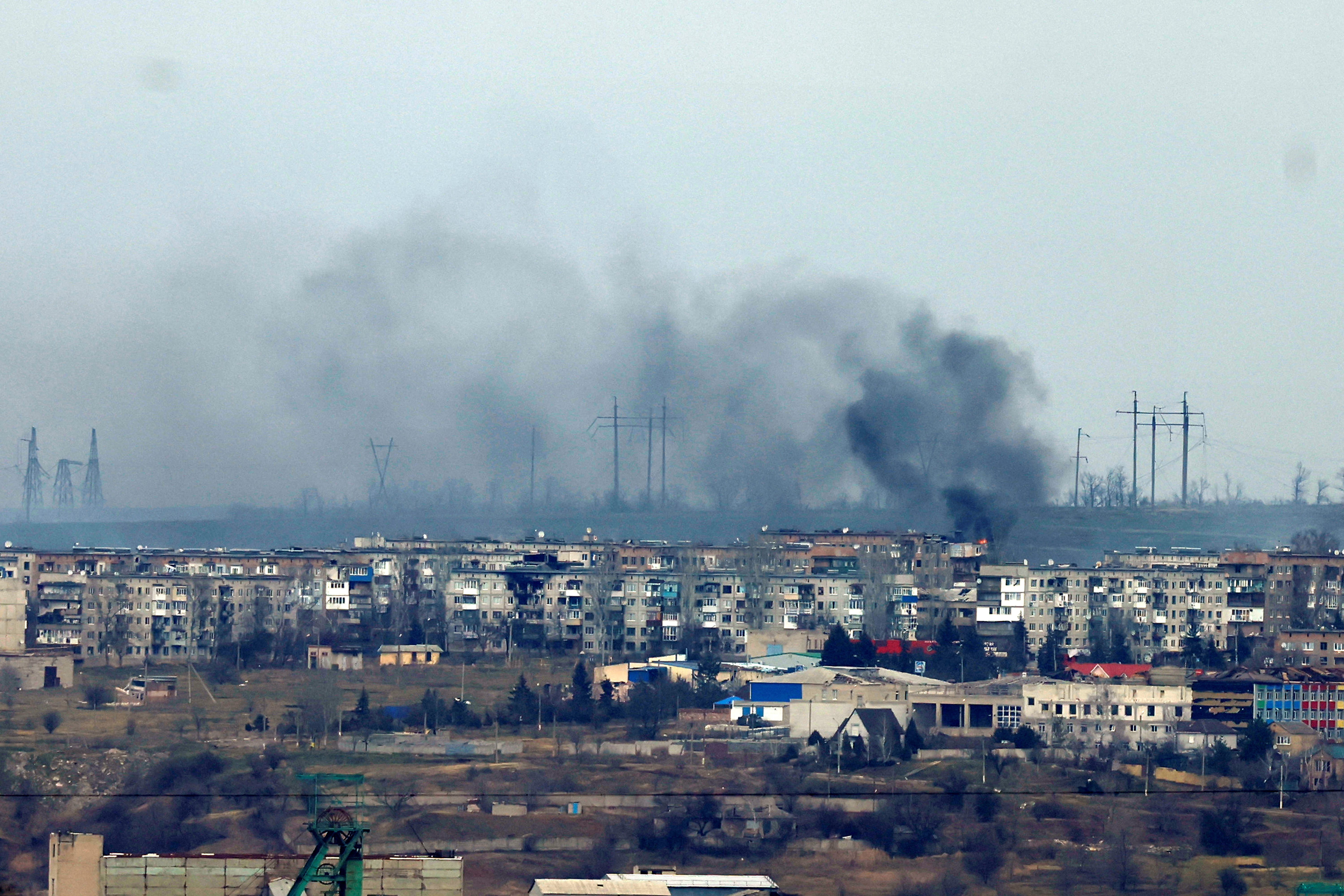 Smoke rises from strikes on the front-line city of Soledar as Russia’s attack on Ukraine continues. Seen from Bakhmut, Ukraine