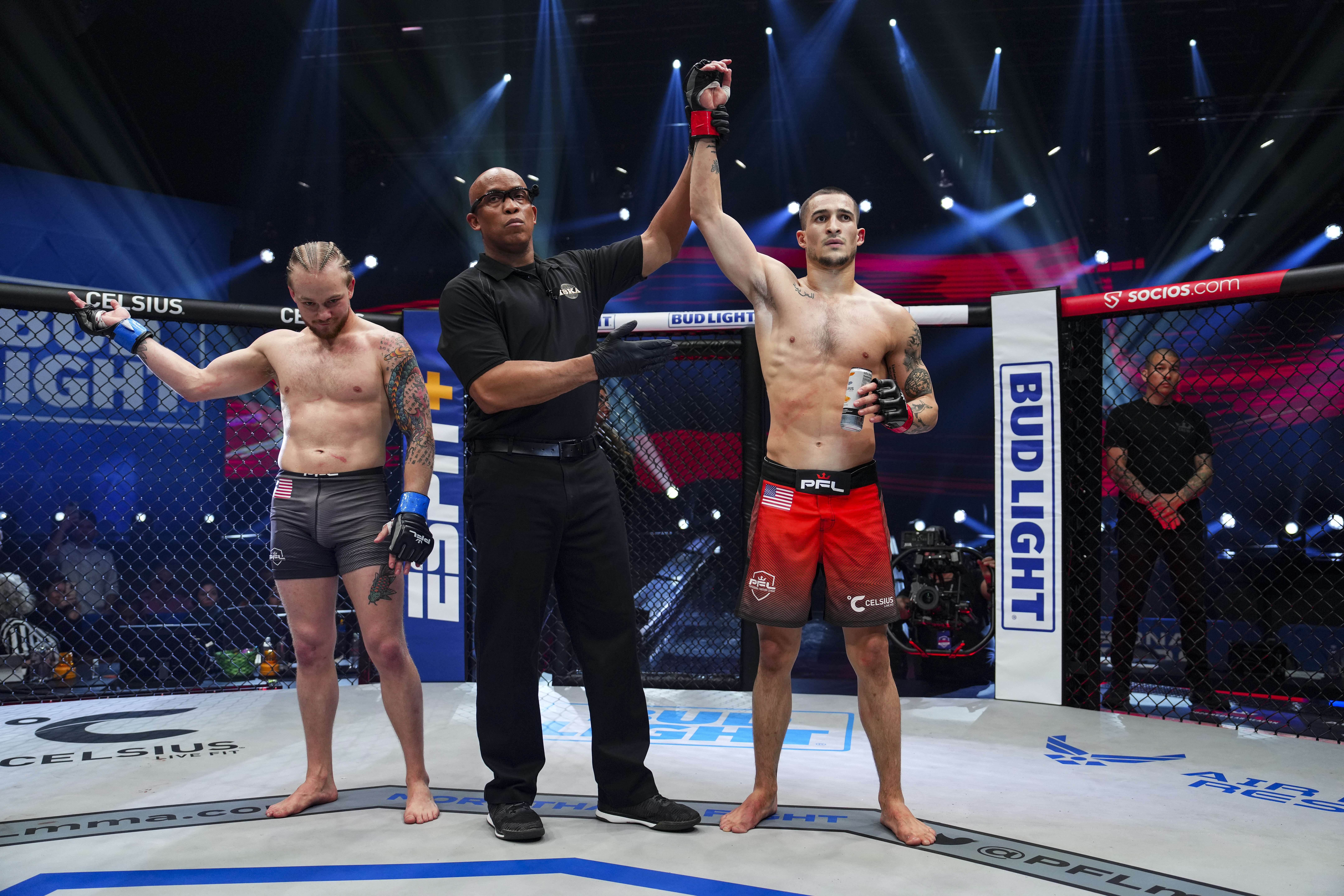 Biaggio Ali Walsh beat Isaiah Figueroa 