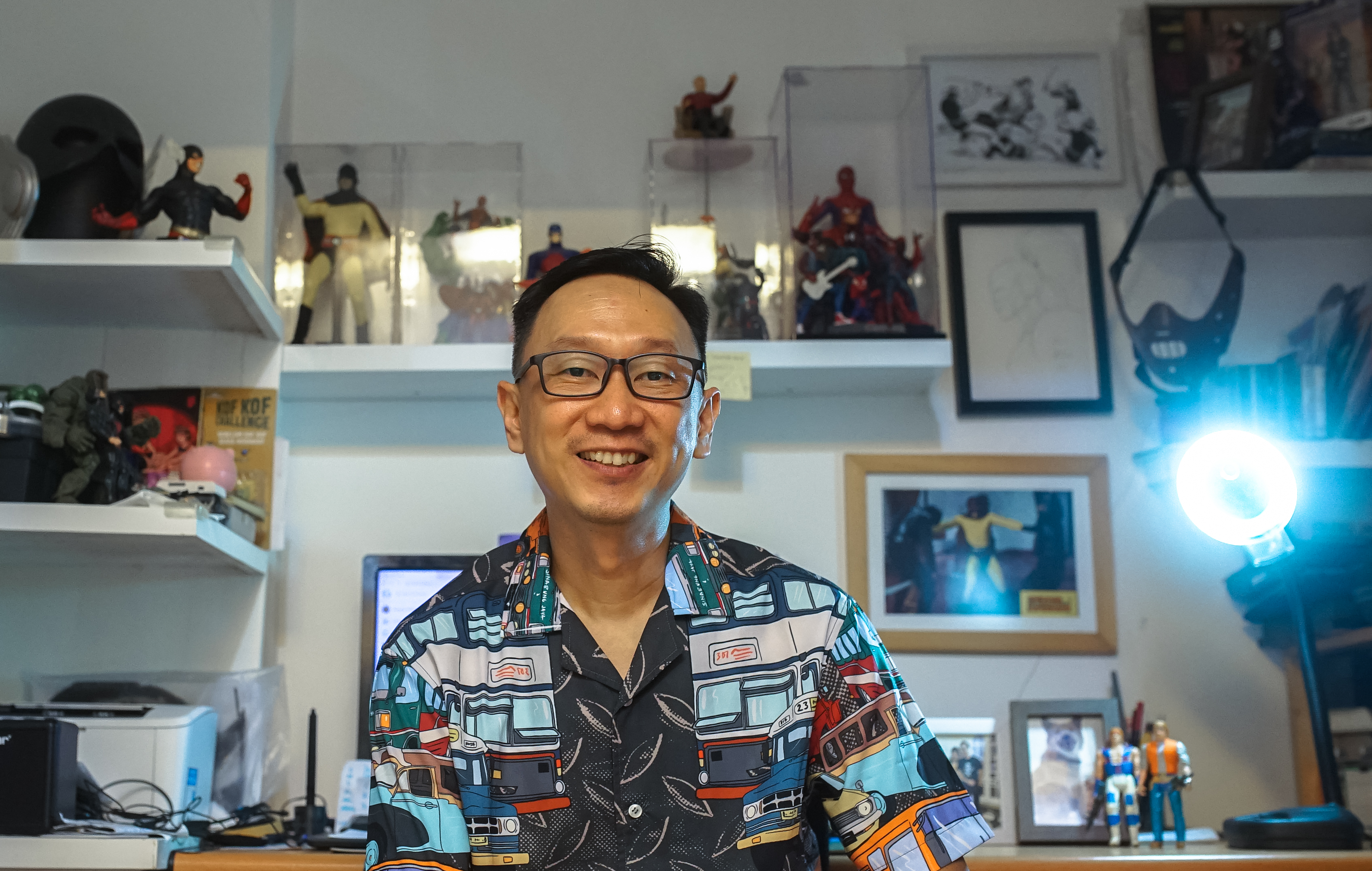 Iskandar Salim. He's smiling.