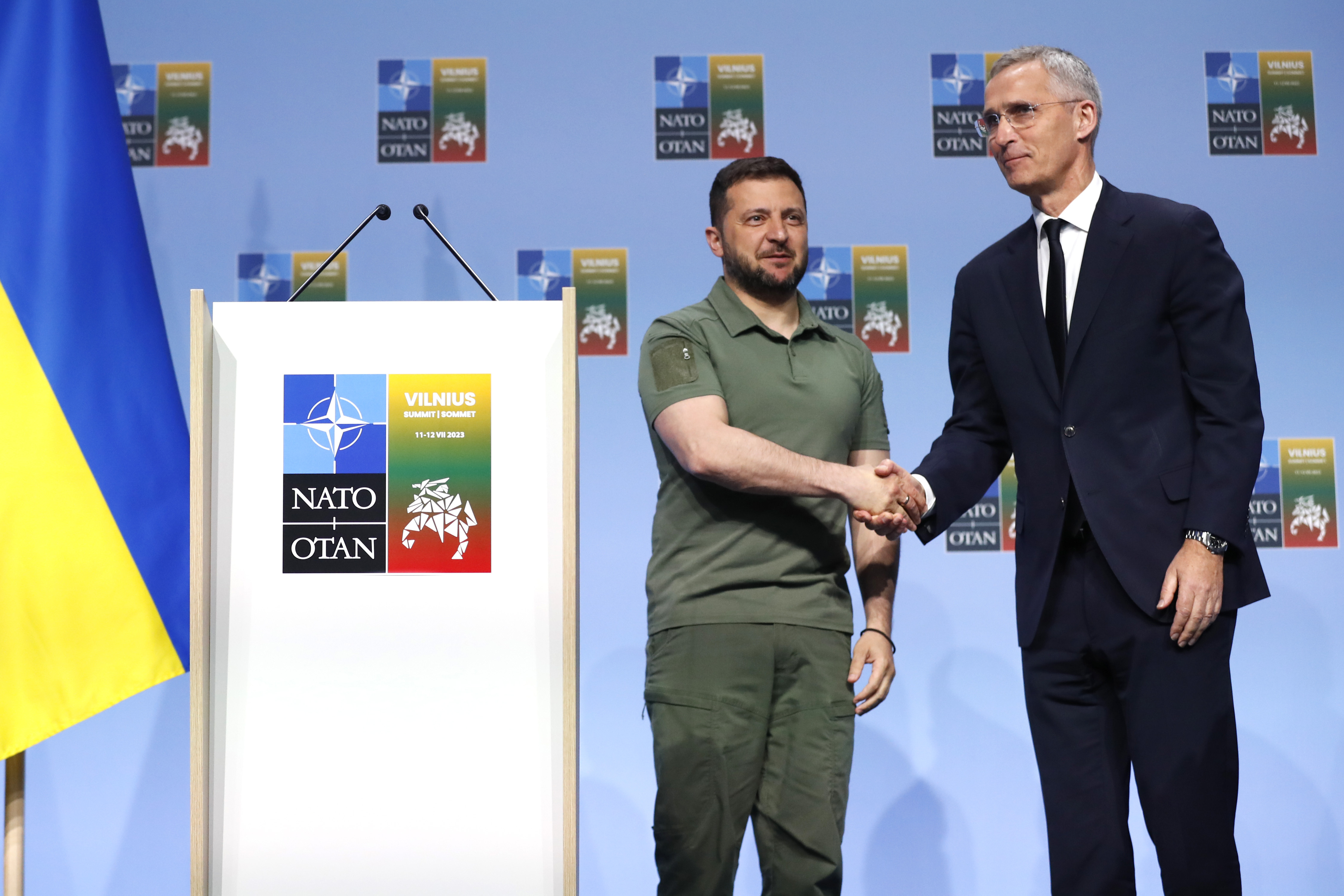 NATO Secretary General Jens Stoltenberg, right, and Ukraine's President Volodymyr Zelenskyy 