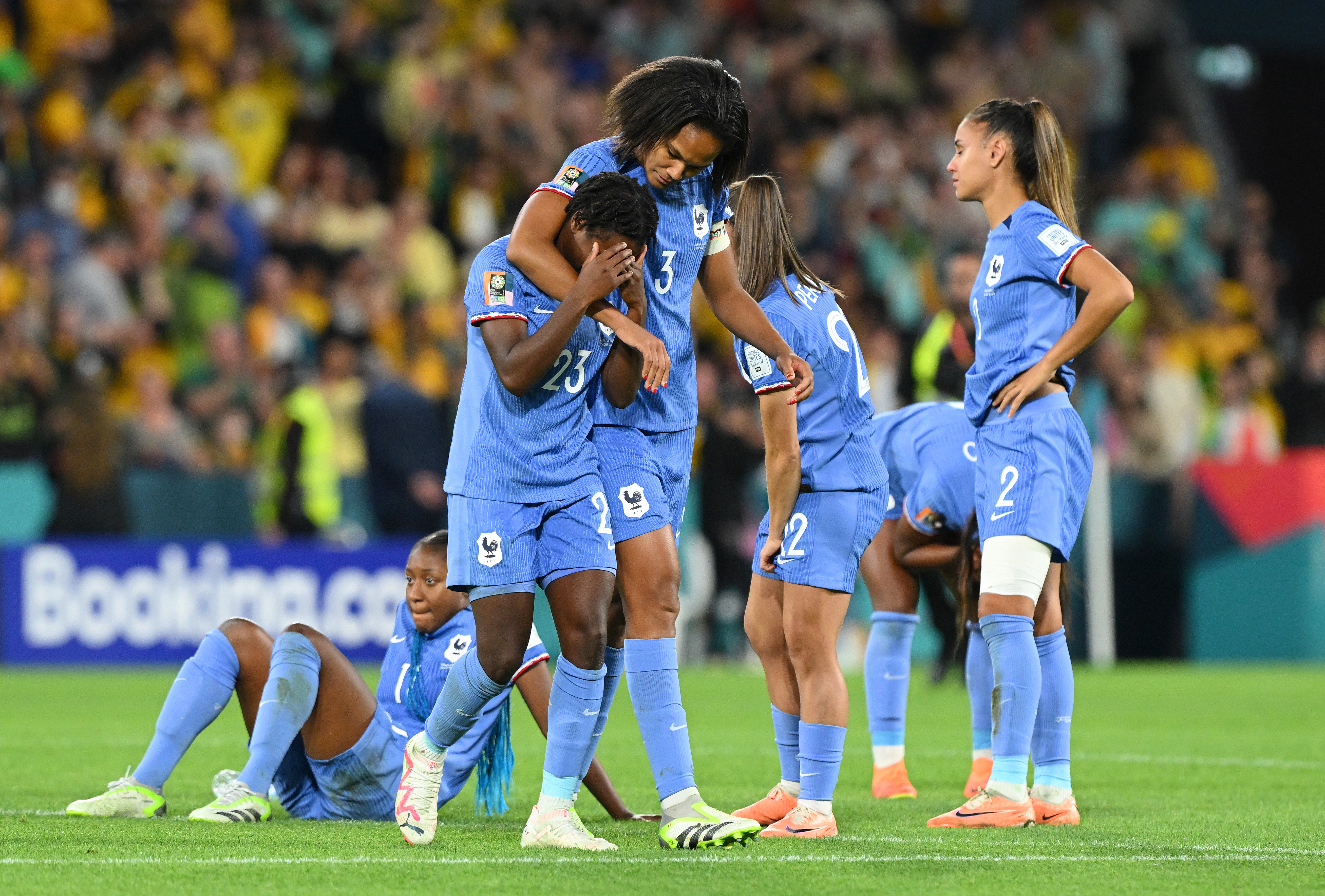 France players show dejection after the team's defeat