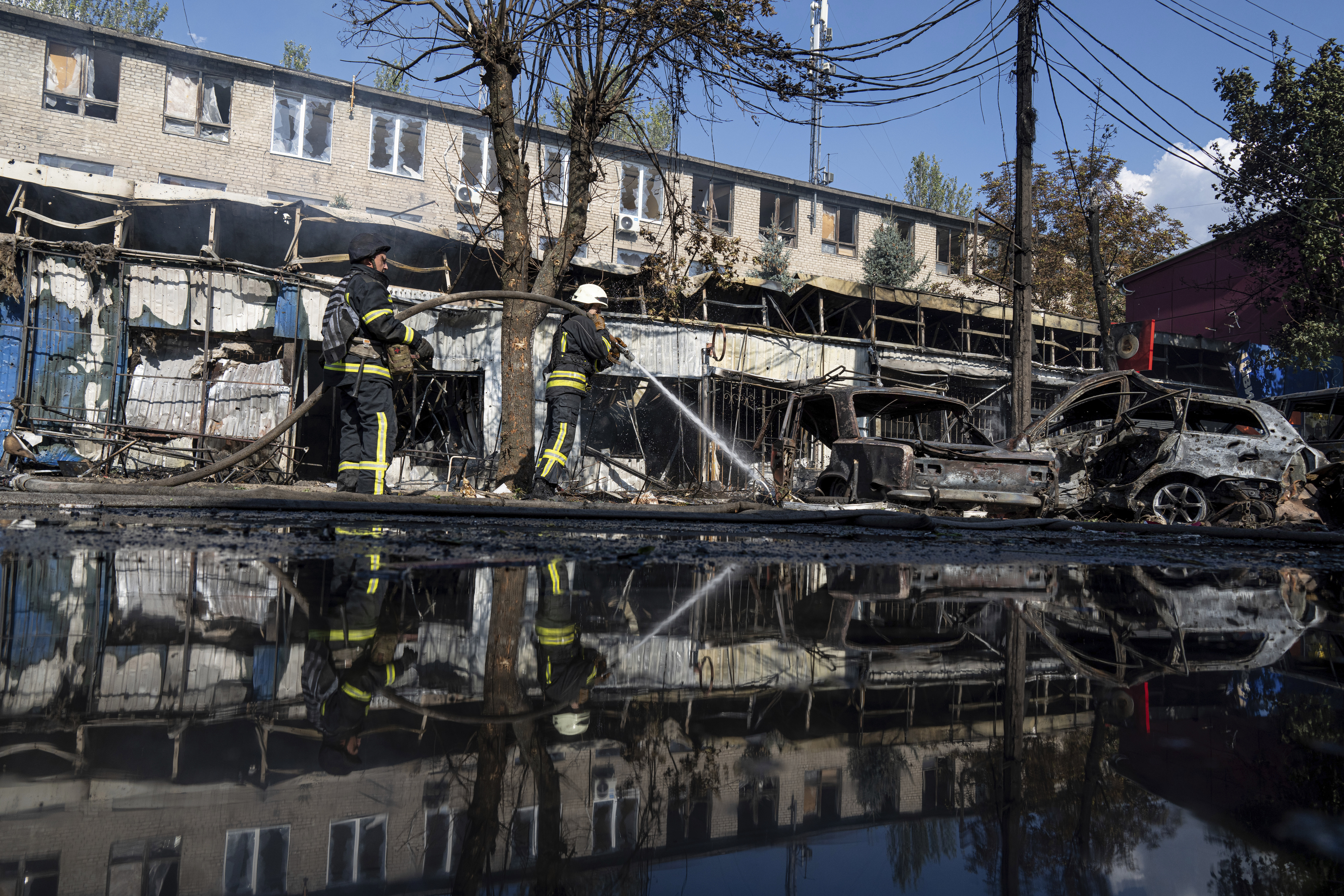Deadly Russian strike on a market in an eastern Ukrainian city
