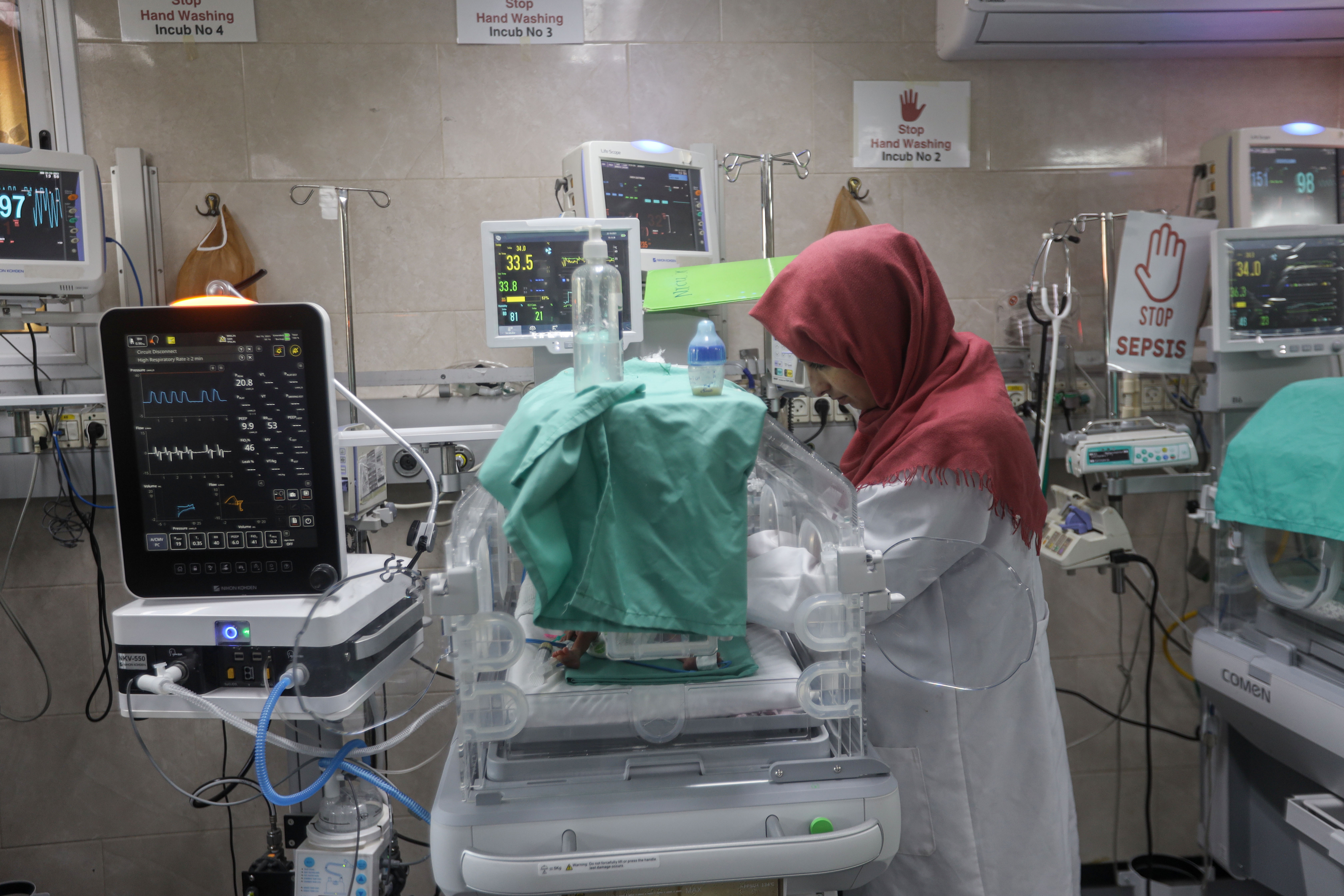 There are 55 neonates in the ICU at the al-Shifa Hospital