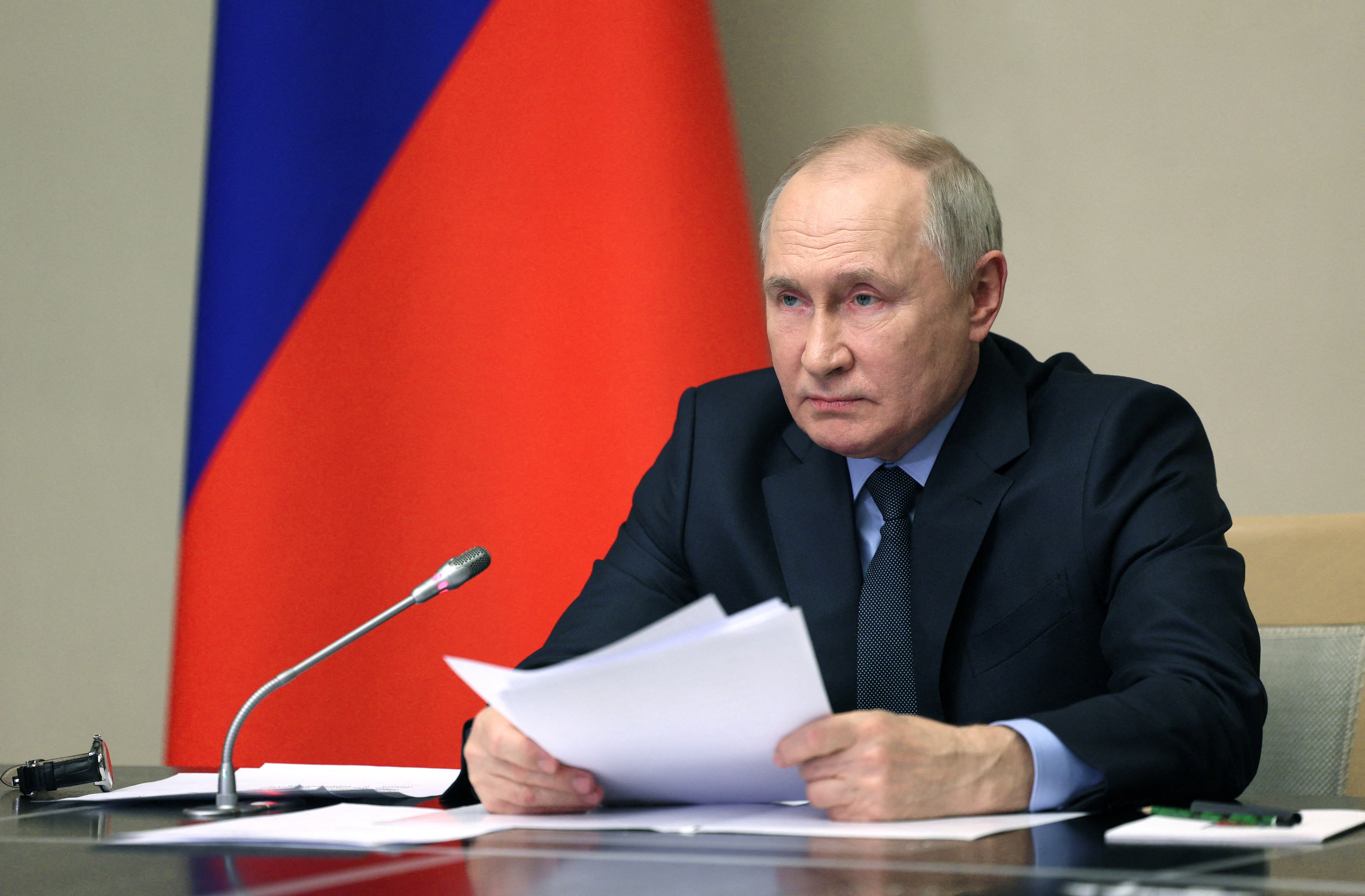 Russian President Vladimir Putin chairs a meeting of his Security Council, at the Novo-Ogaryovo state residence outside Moscow, Russia, October 30 [Sputnik/Gavriil Grigorov/Pool via Reuters]