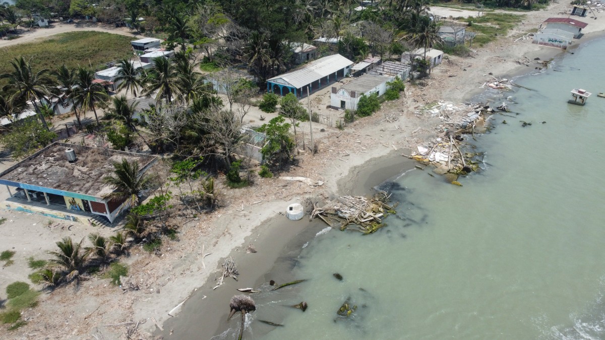 Submerged homes, heat waves fuel Mexico climate angst
