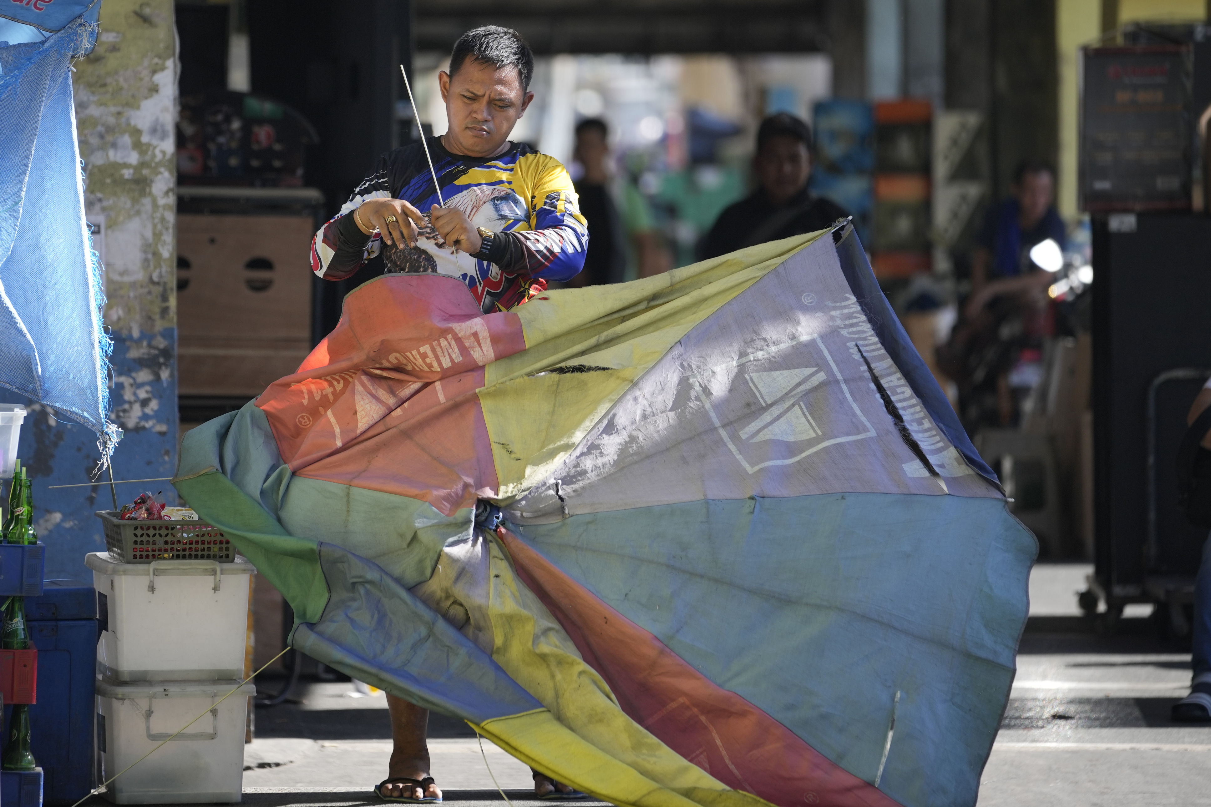 Southeast Asia swelters in prolonged heat wave
