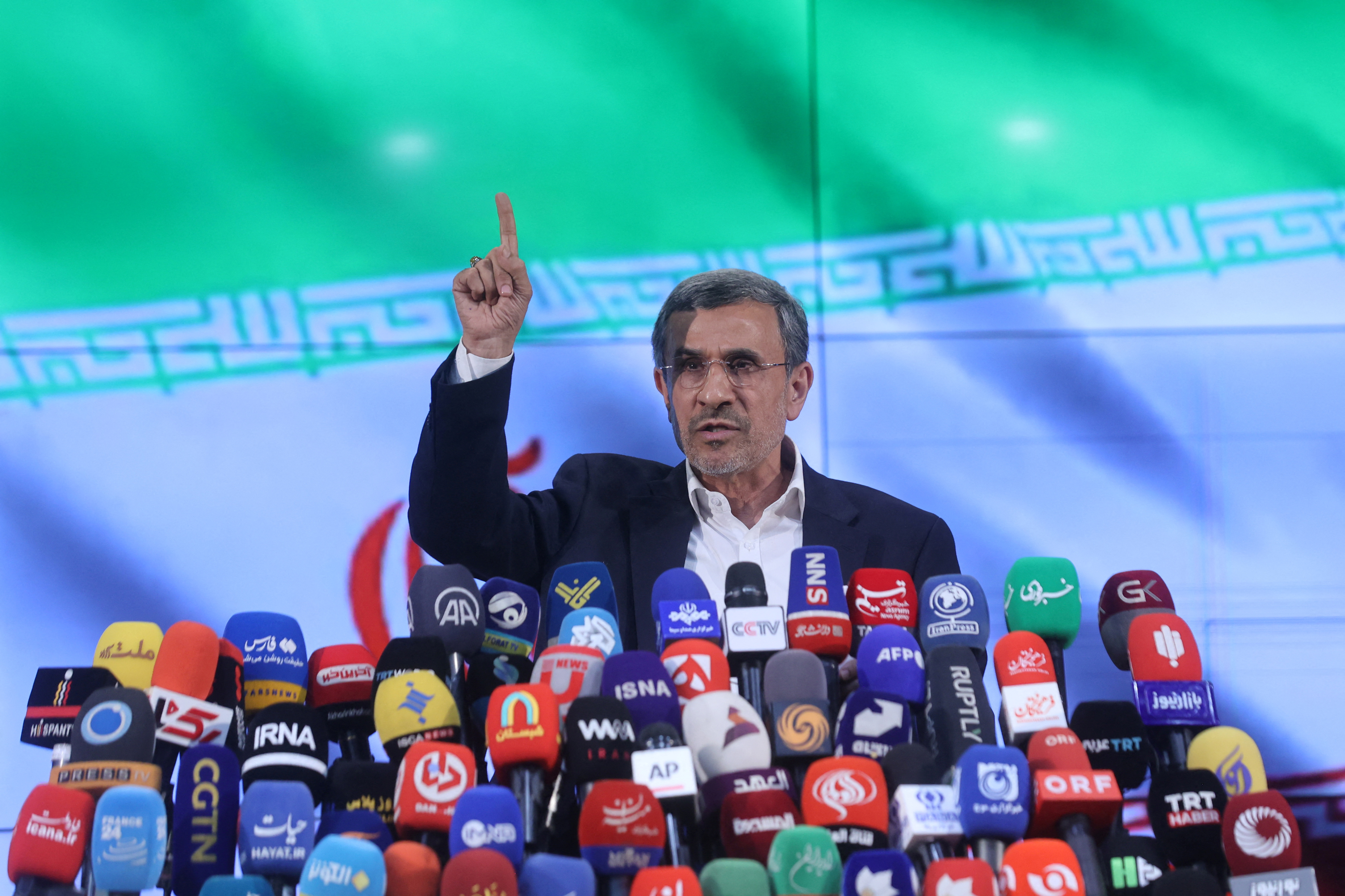 Ahmadinejad says improving the economy and combating corruption are among his highest priorities