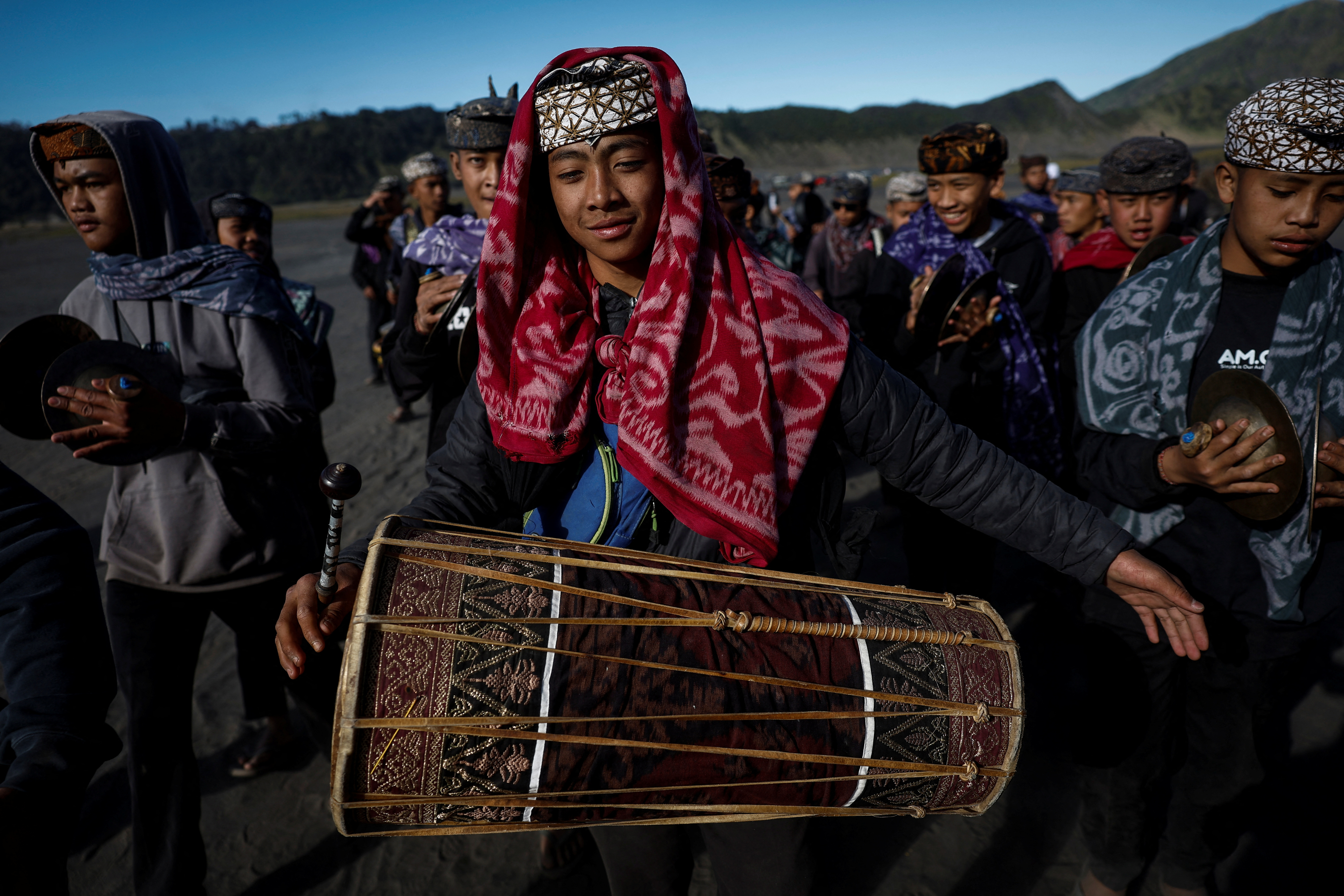 ndonesia's Tenggerese pray for rain as climate change threatens crops