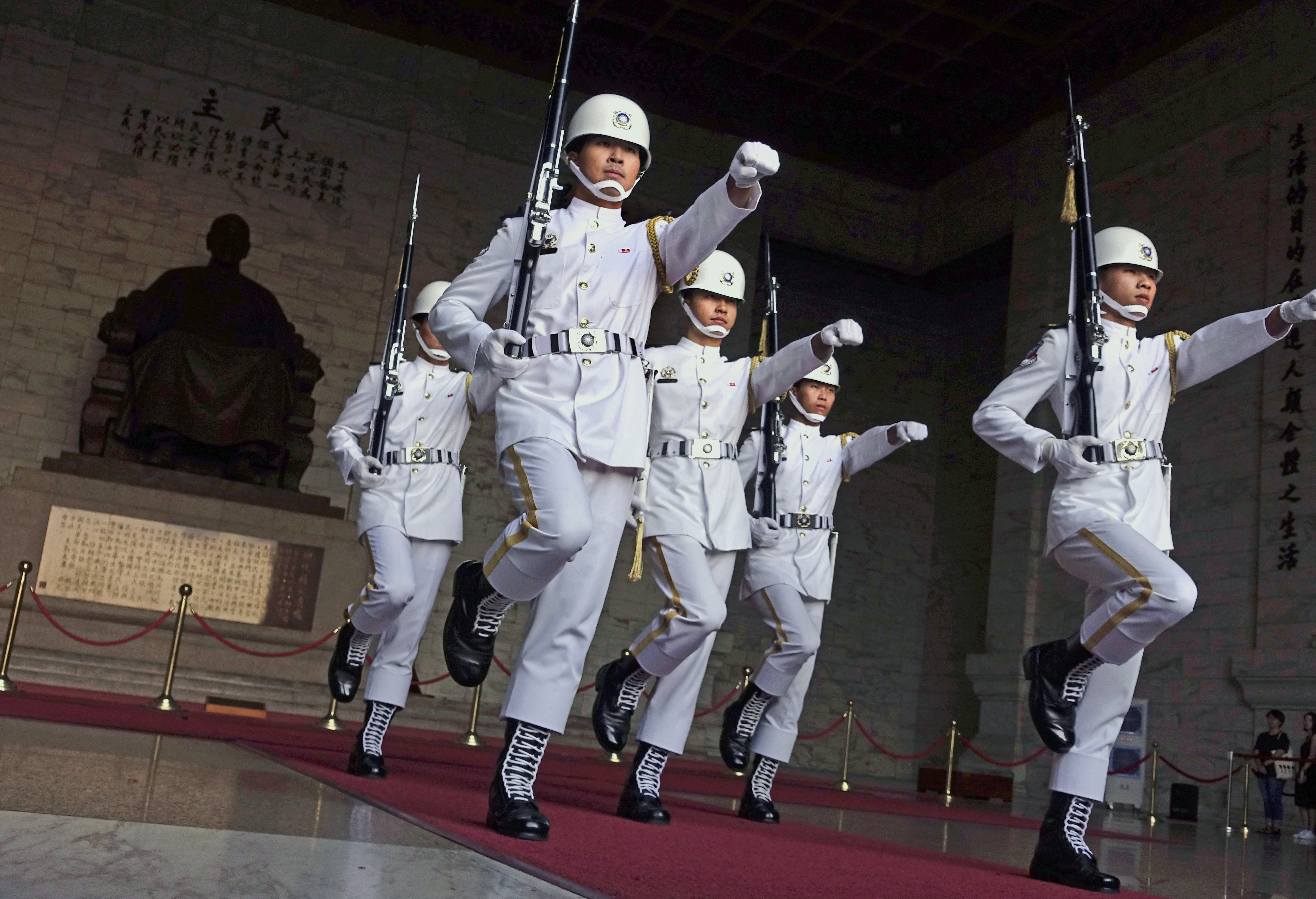 Changing of the guard at the Chiang Kai-shek Memorial Hall in Taipei