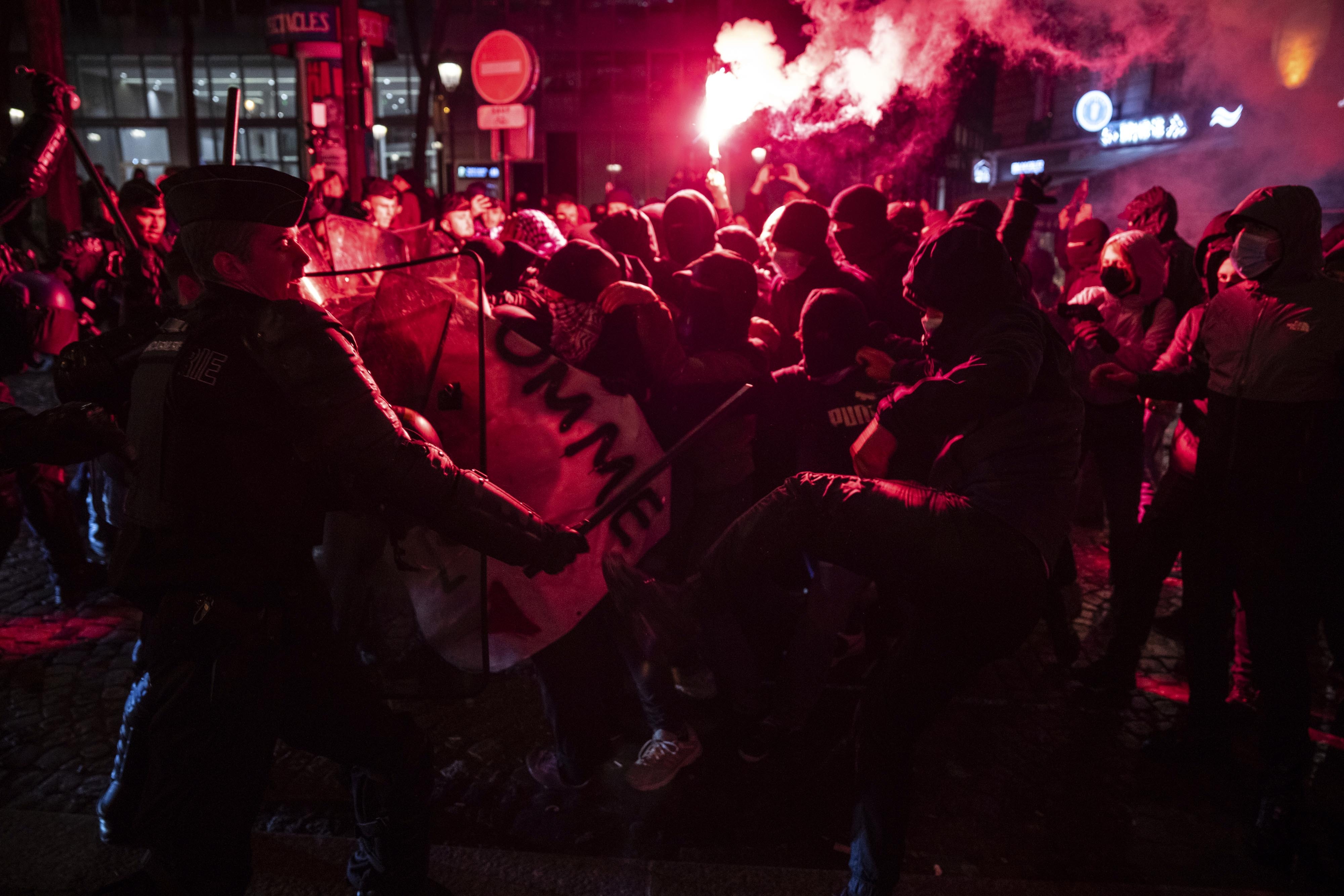 Protests in Paris over pro-Israel gala organised by far-right figures