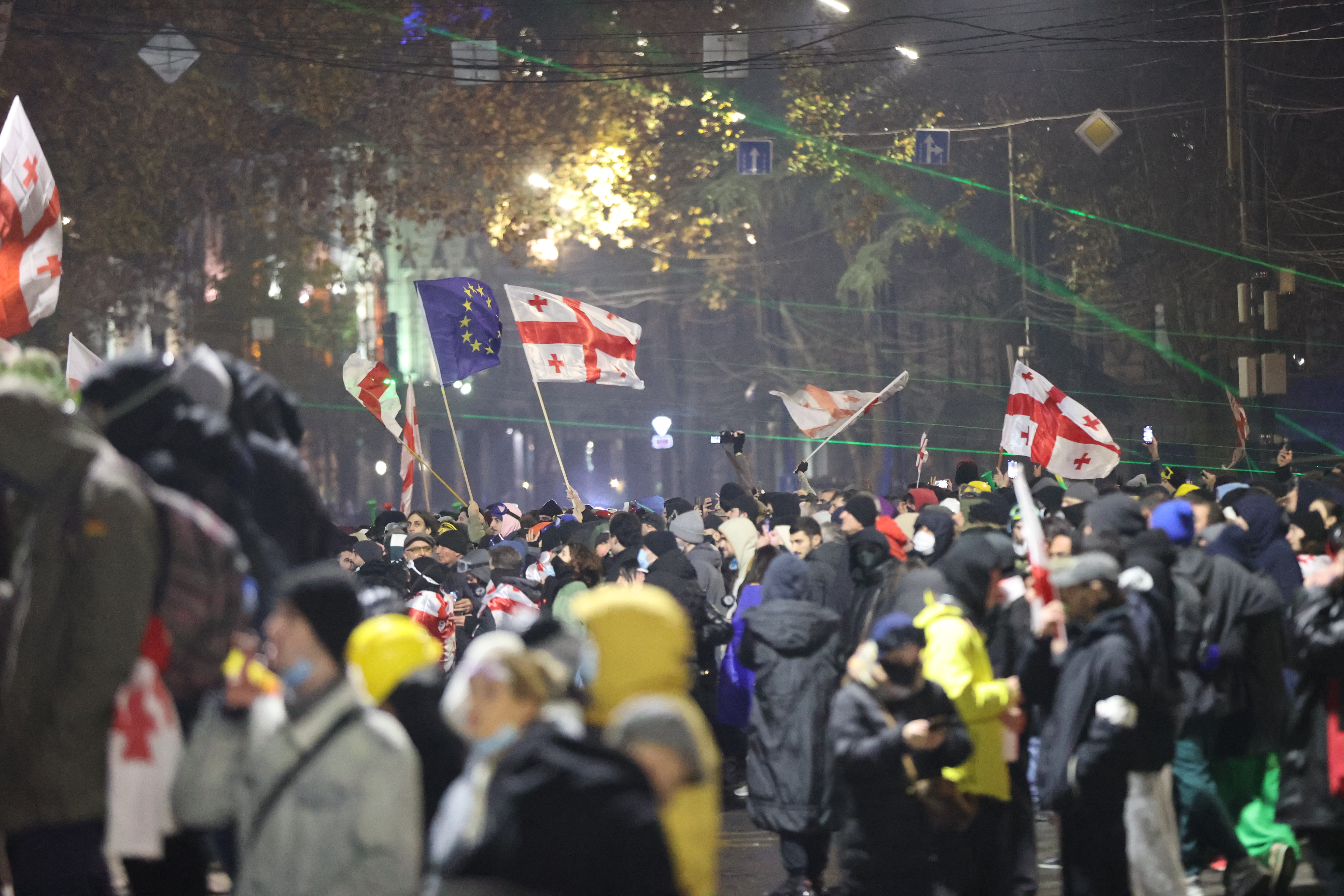 Tens of thousands of pro-EU protesters rally in Georgia