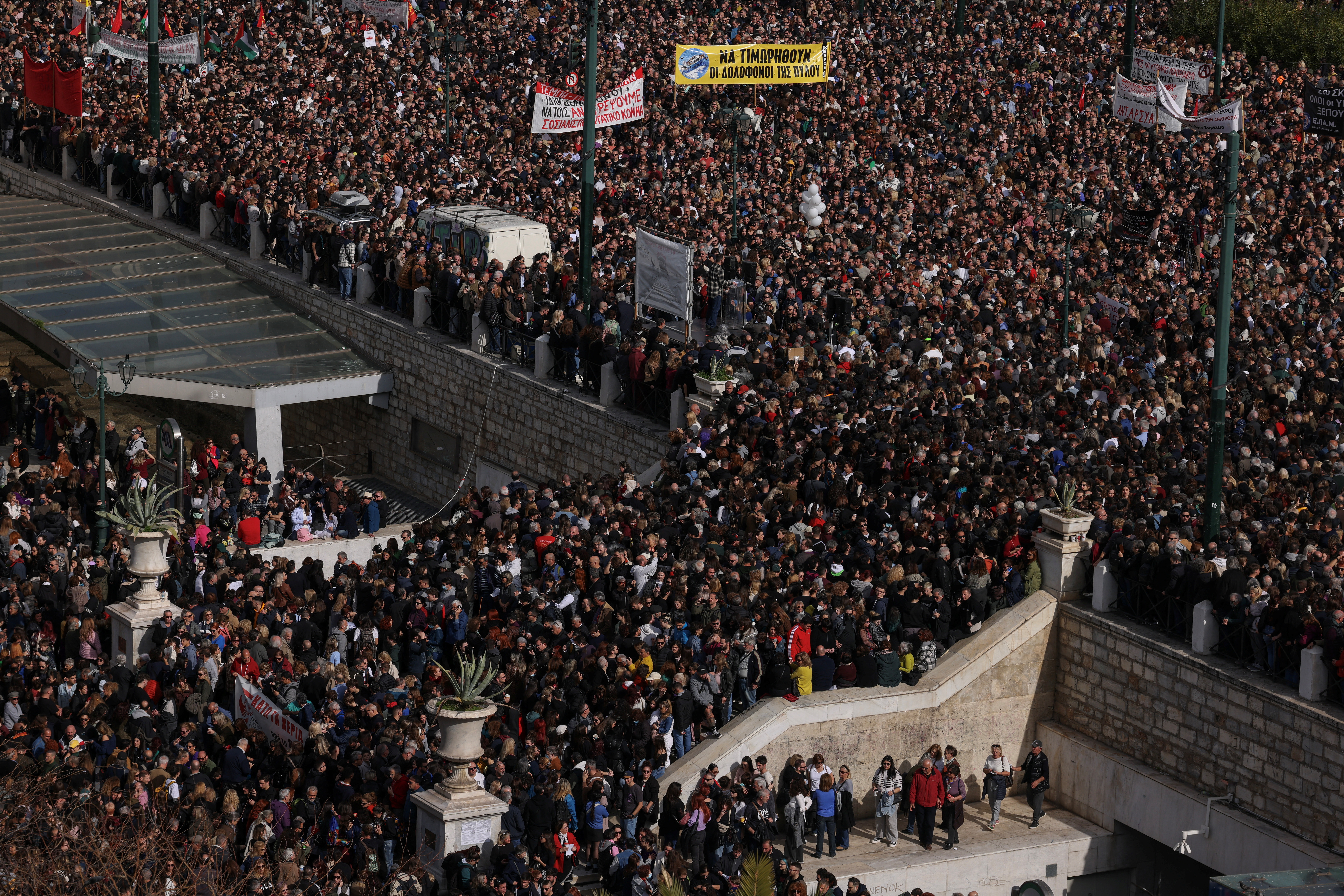 Thousands march in Greece to demand justice for train wreck victims