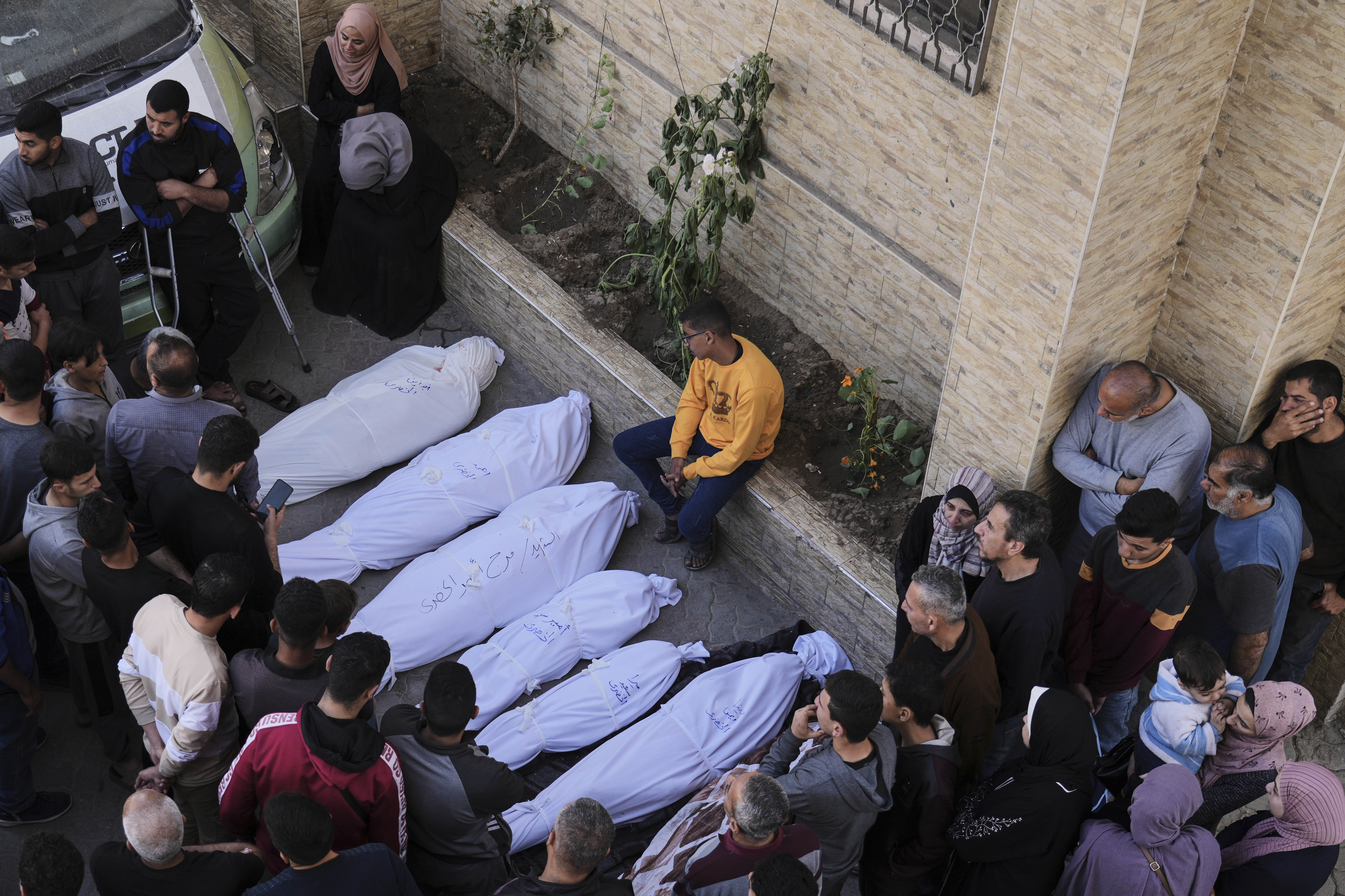 Overnight Israeli attacks hit tent shelters, homes in southern Gaza