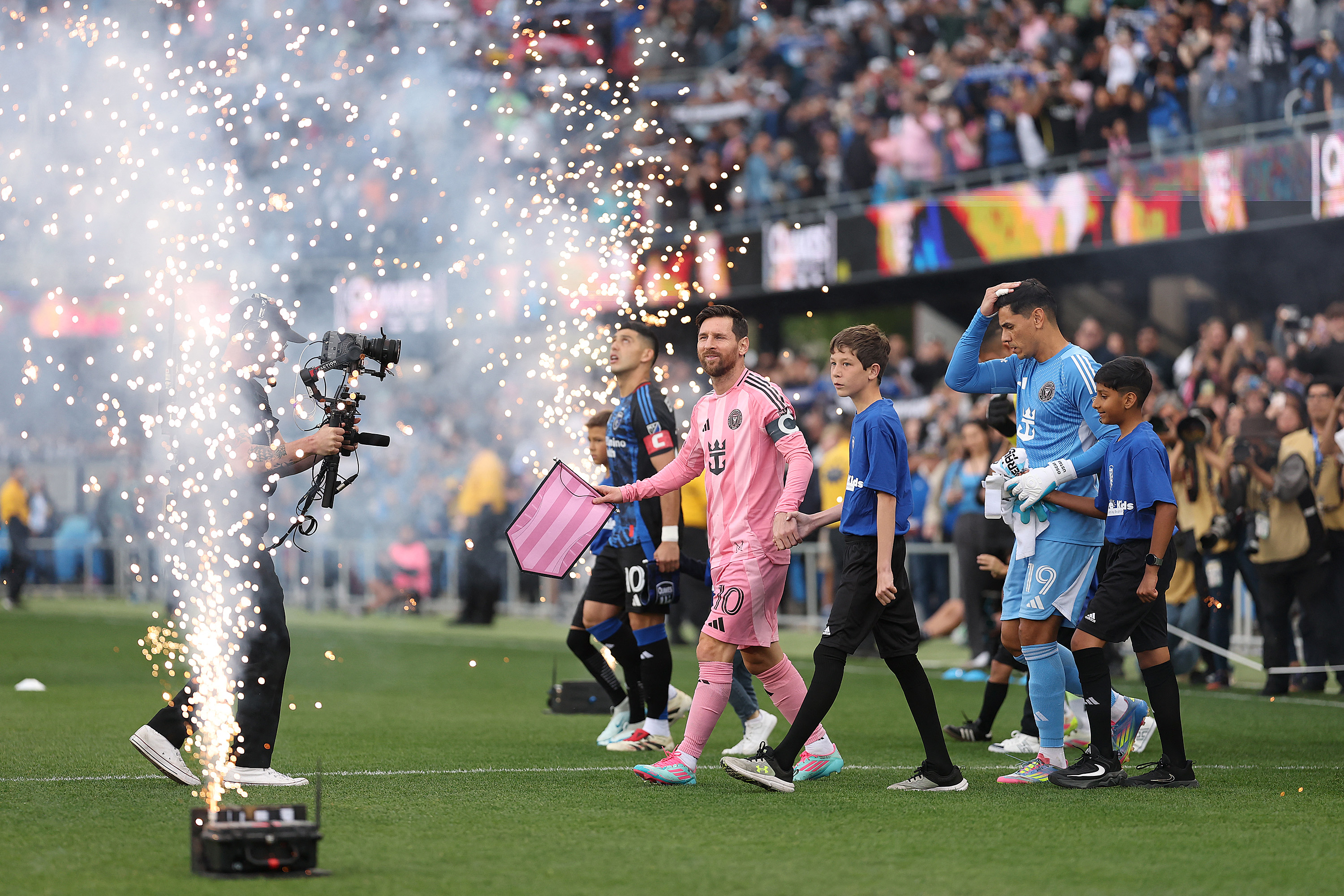 Lionel Messi #10 of Inter Miami receives a warm welcome from the crowd in his first visit to the Bay Area as an Inter Miami player