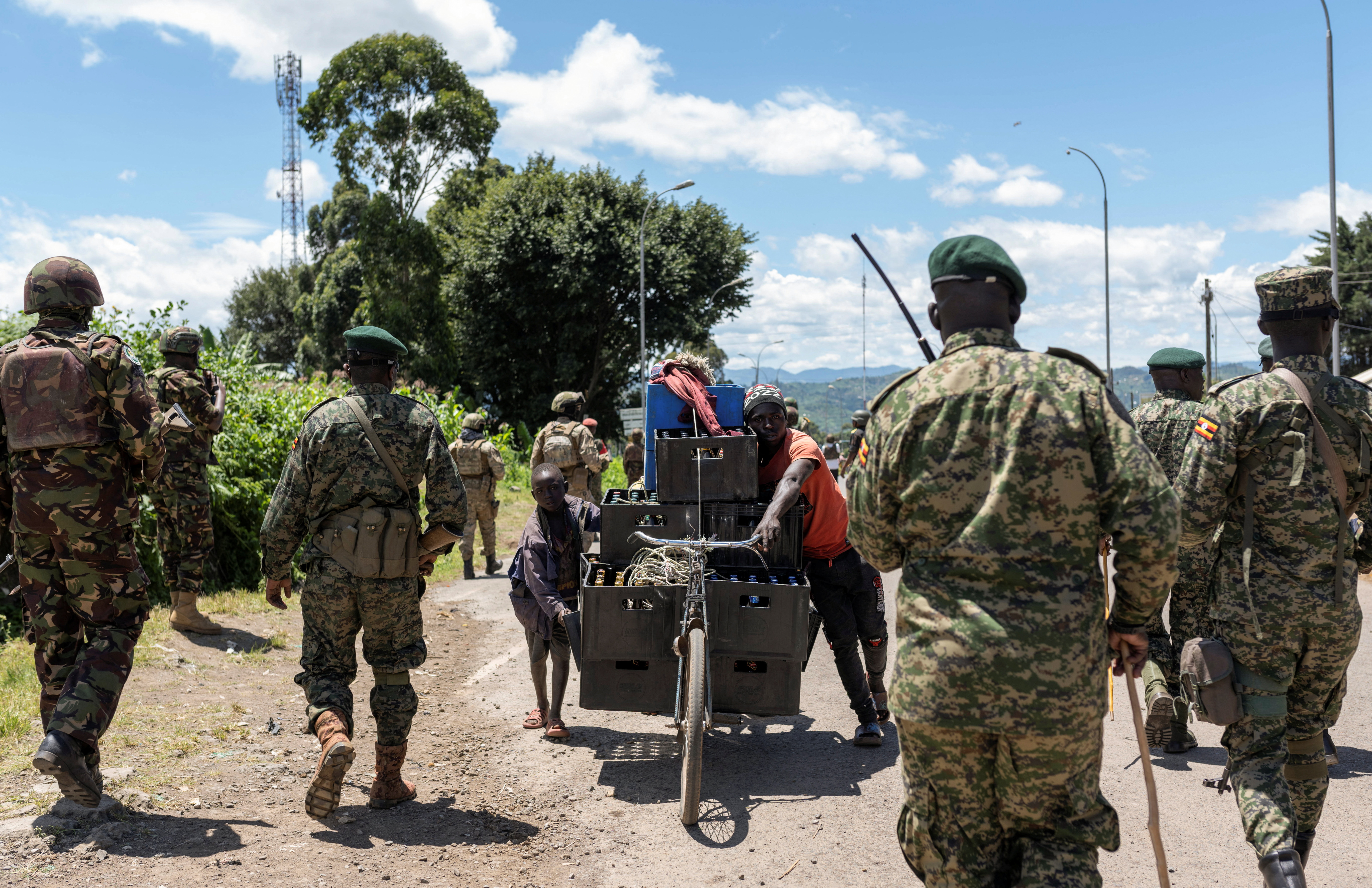 Ugandan sodiers