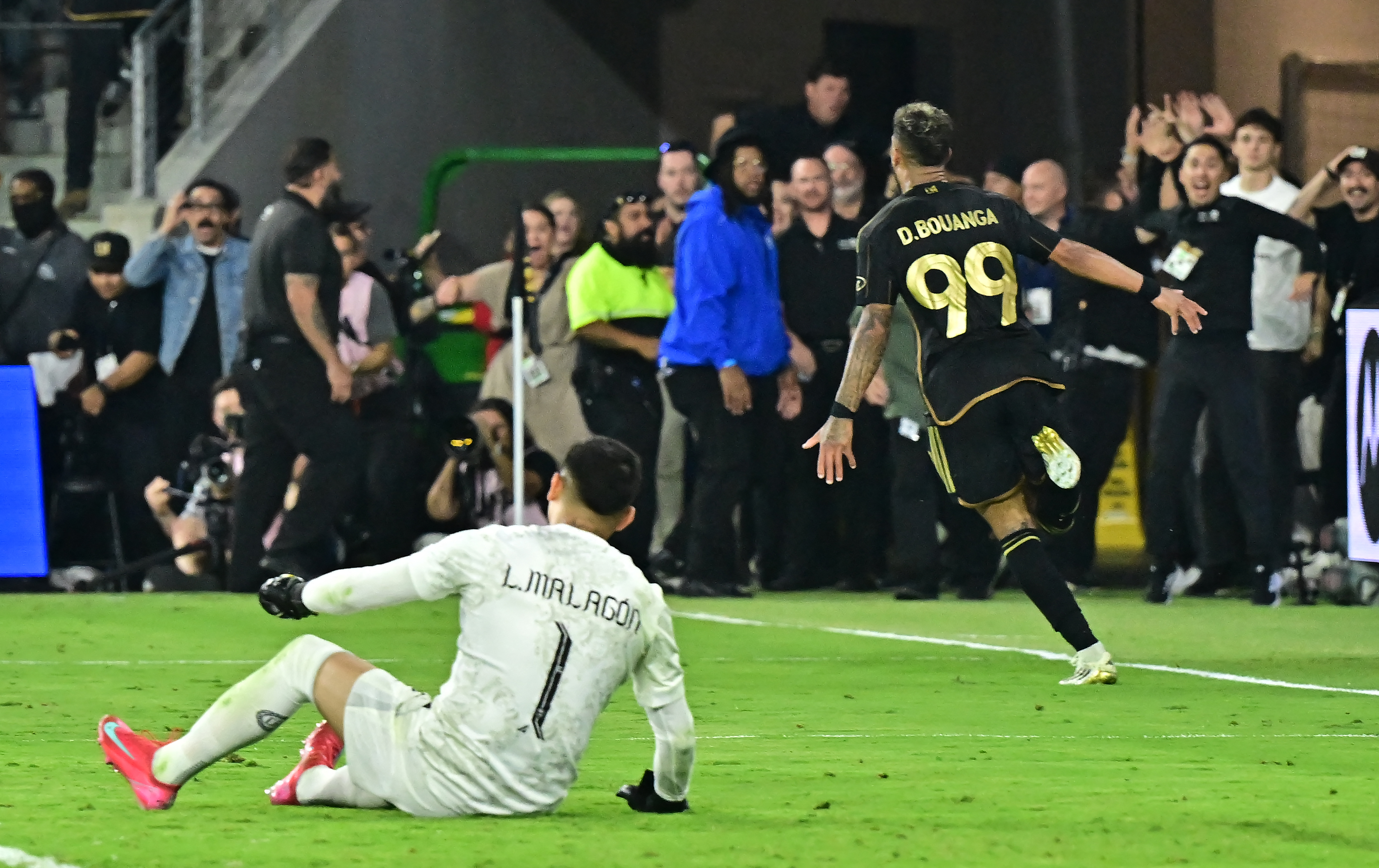 Bouanga (#99) celebrates scoring the game-winner in the 115th minute against Club America