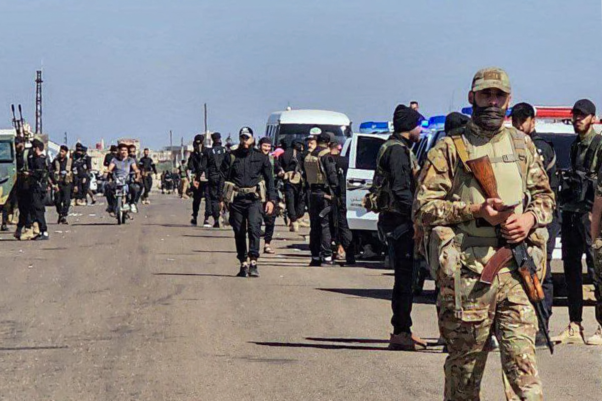 Syrian security forces deploying in Suweyda.