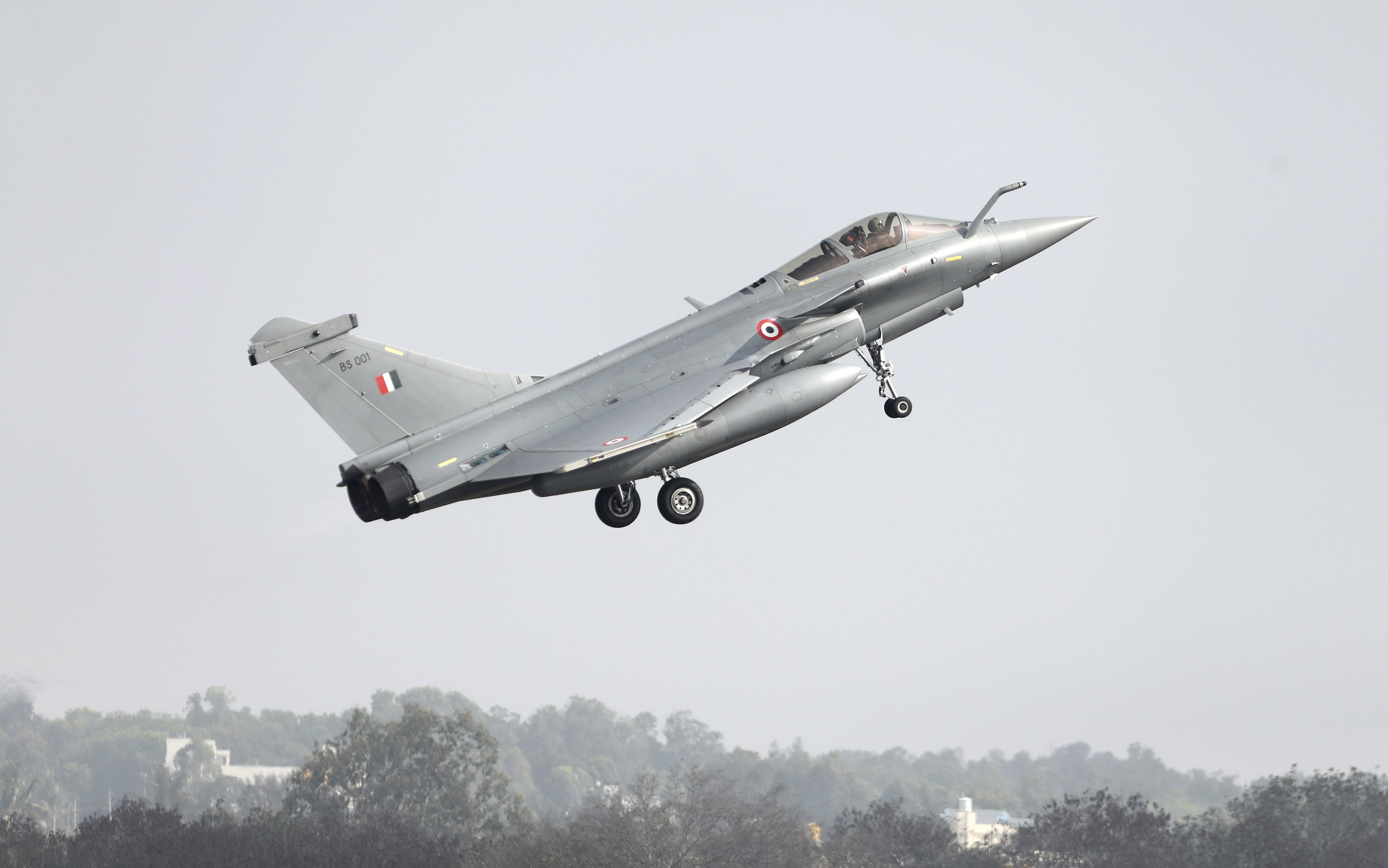 Under the plan, the French Rafale jets and the Eurofighter used by Germany and Spain would both be replaced by 2040