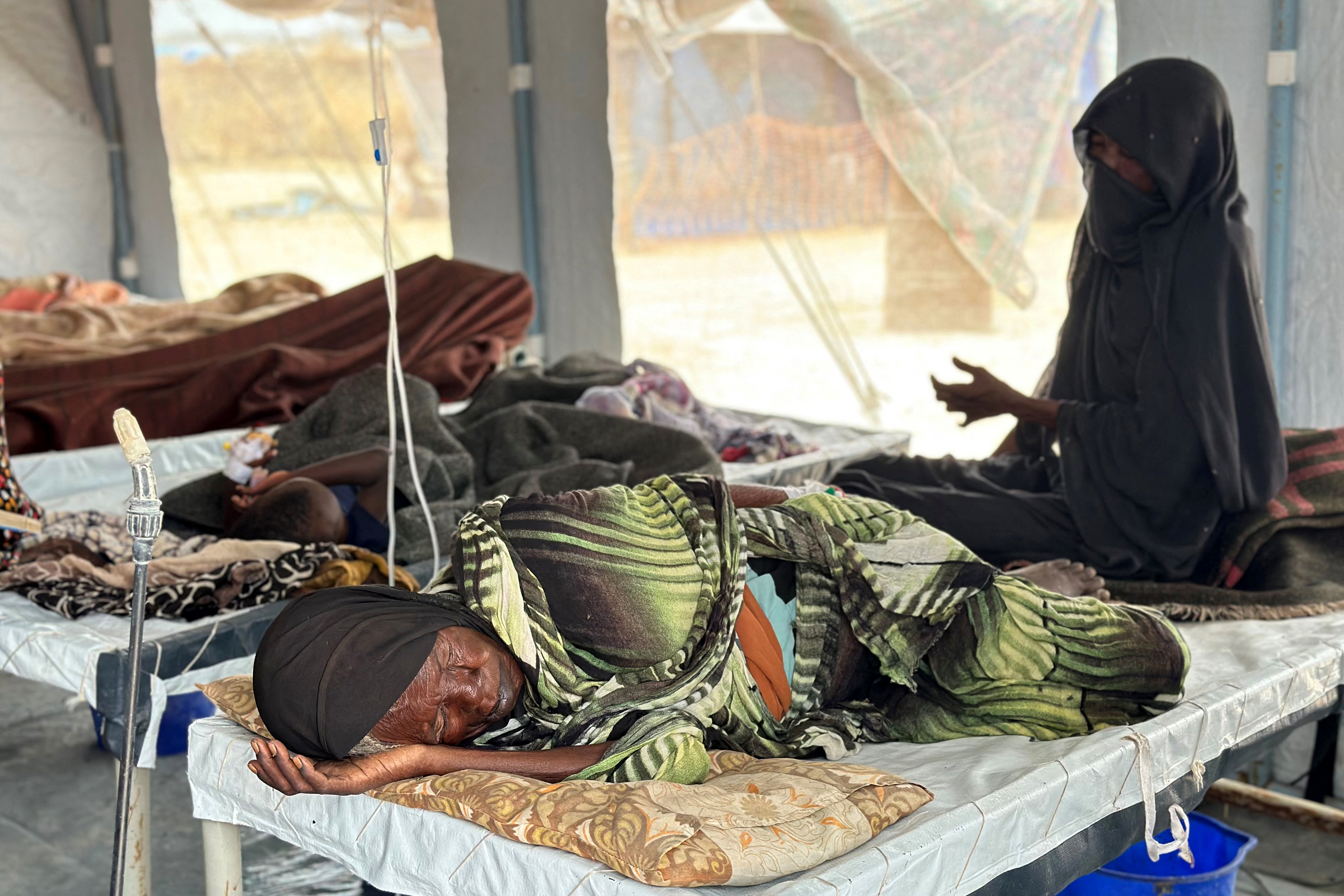 Sudan refugees face cholera outbreak with nothing but lemons for medicine
