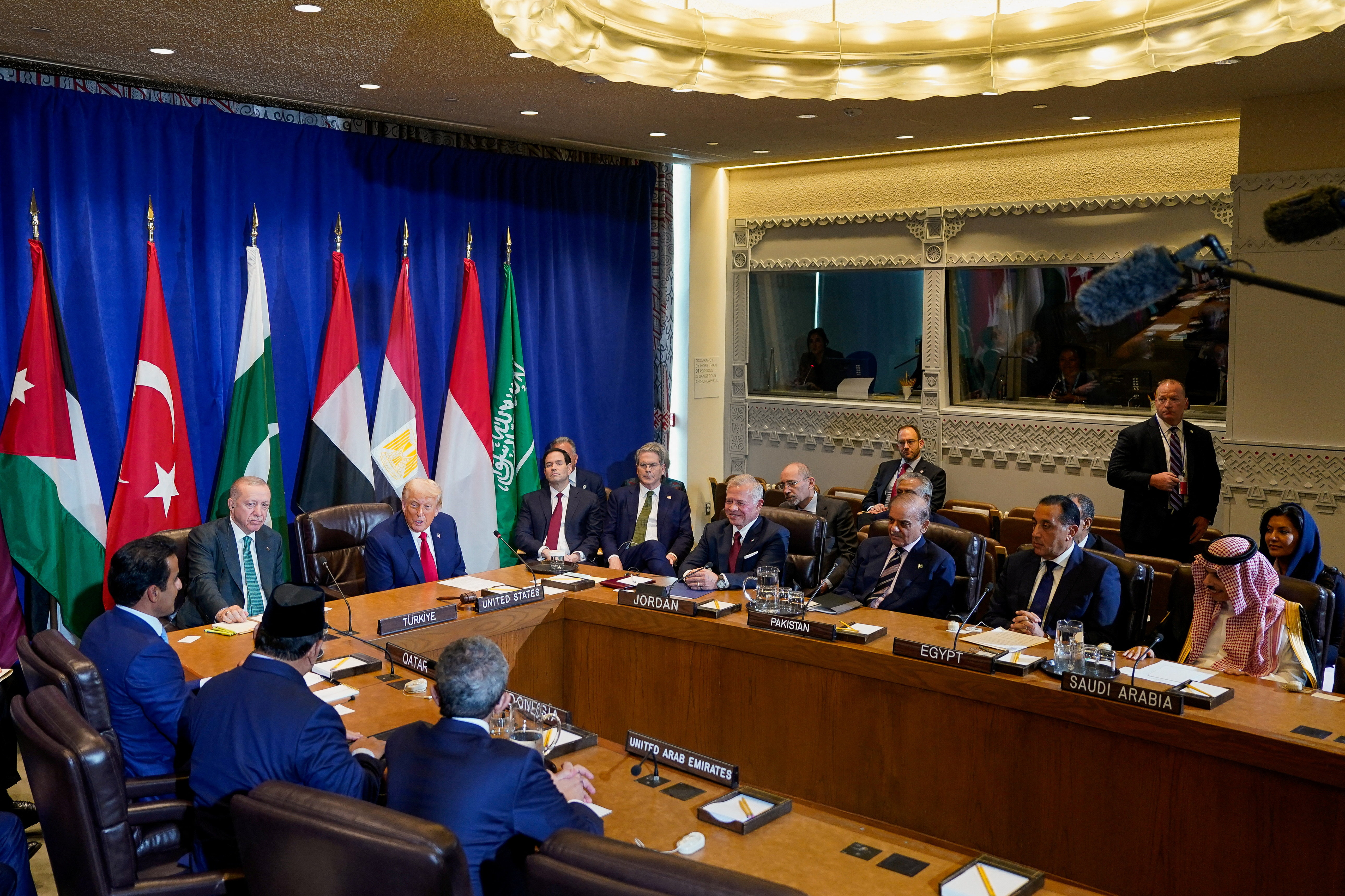 US President Donald Trump meets Arab, Muslim leaders at UN in NY