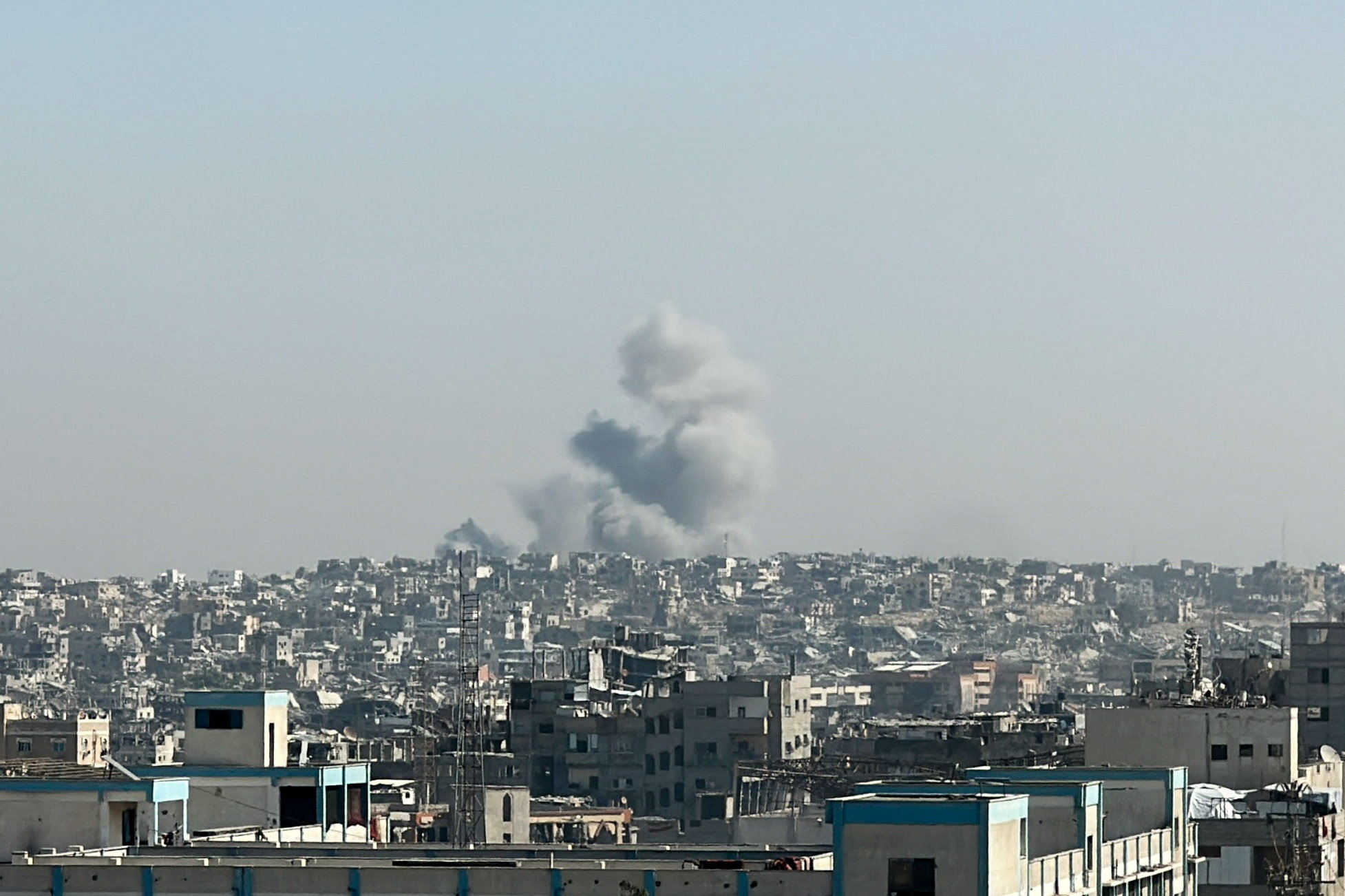 Smoke rises following an Israeli strike in Khan Younis, southern Gaza Strip, on 20 October, 2025