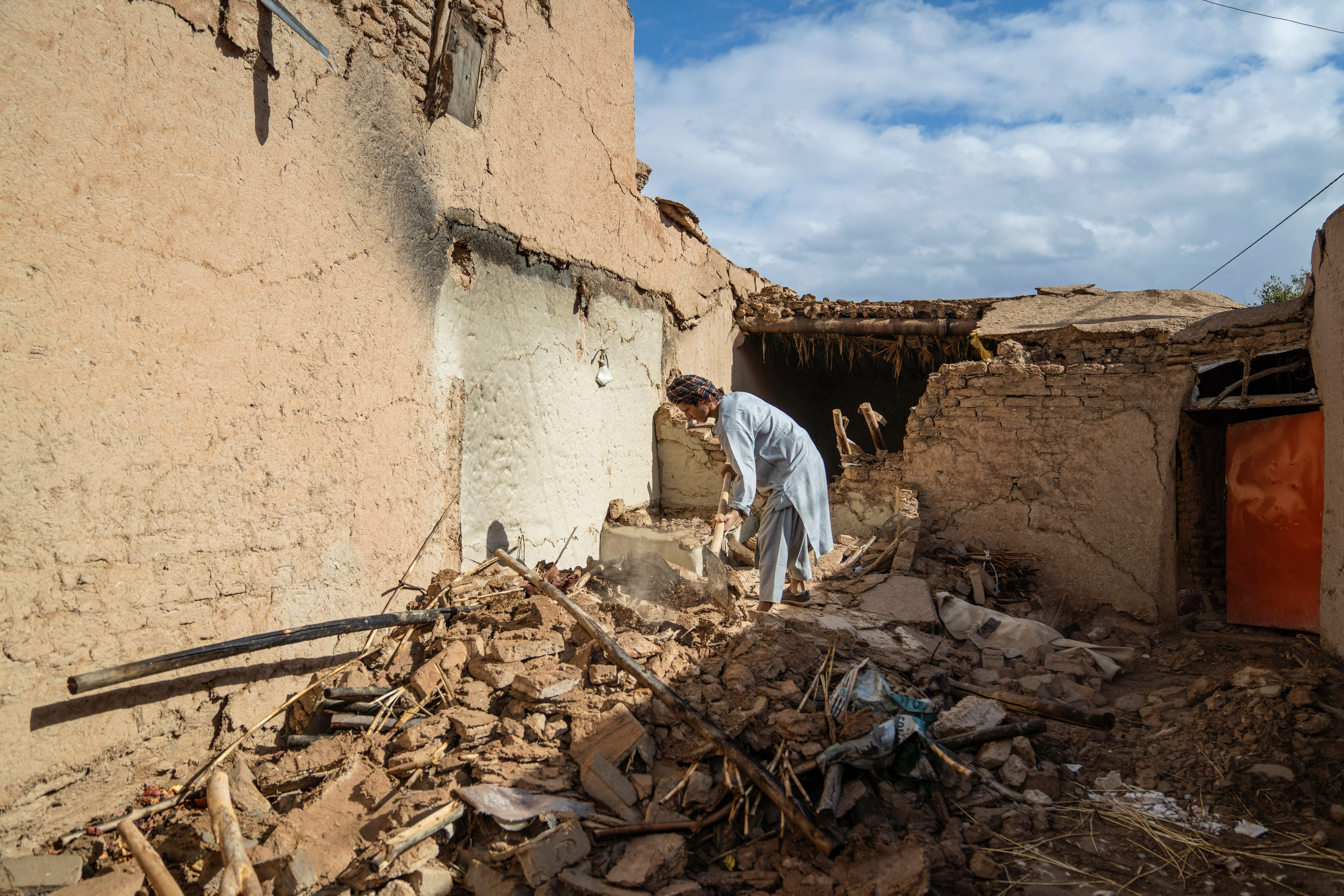 Afghan earthquake survivors face winter cold after deadly quakes