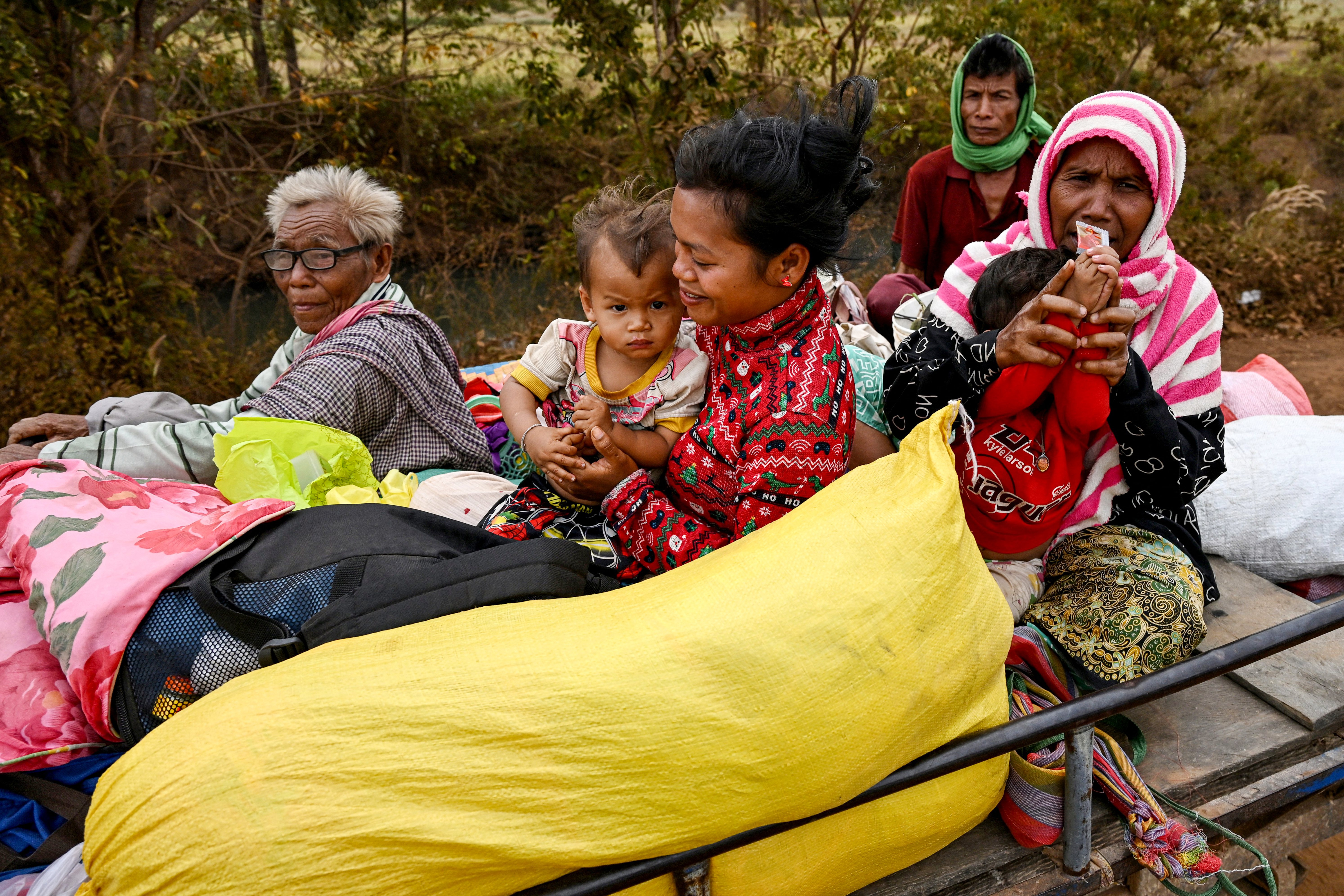 Cambodia-Thailand border clashes send half a million into shelters