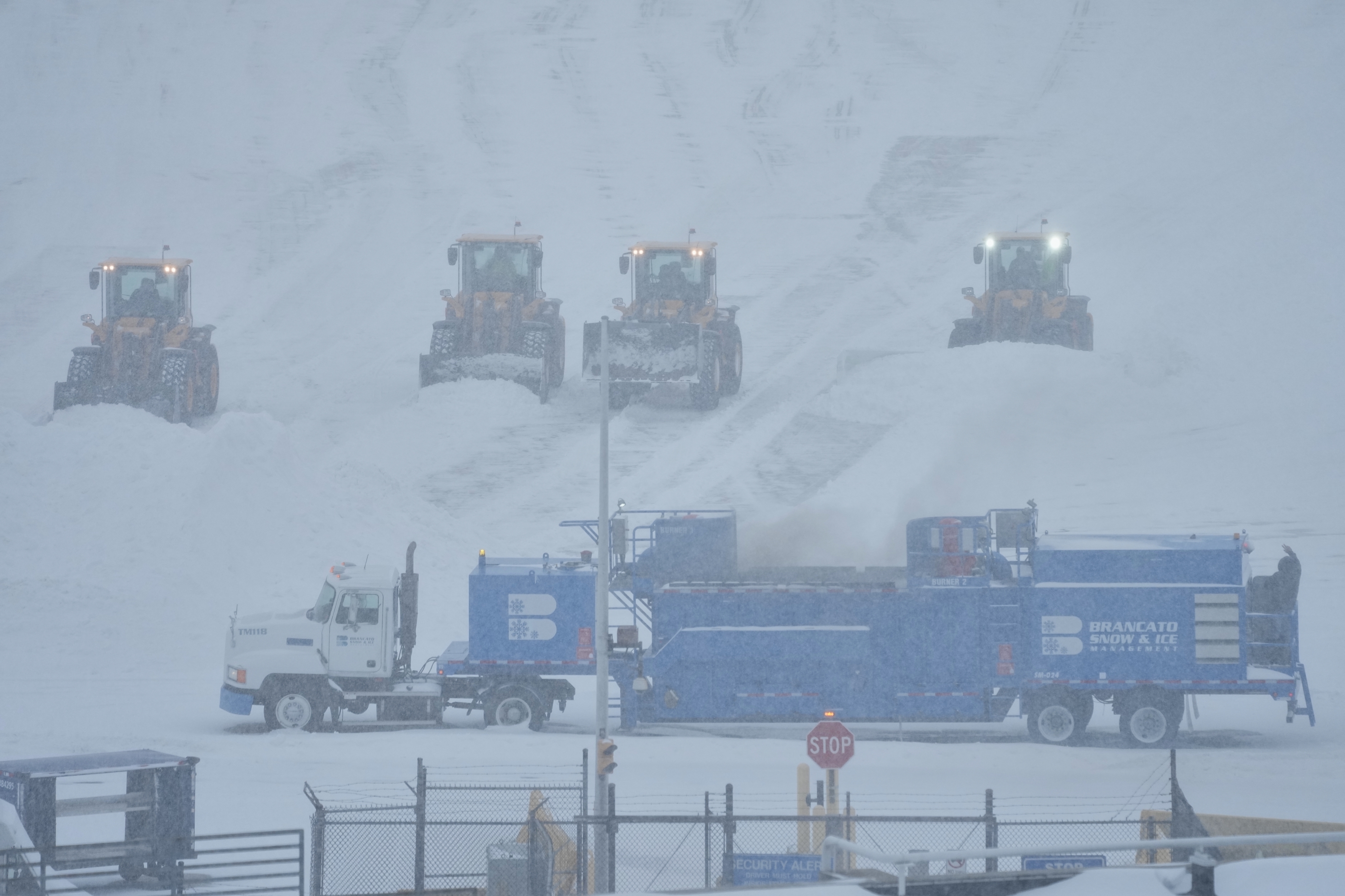 Historic winter storm kills at least 10 across US
