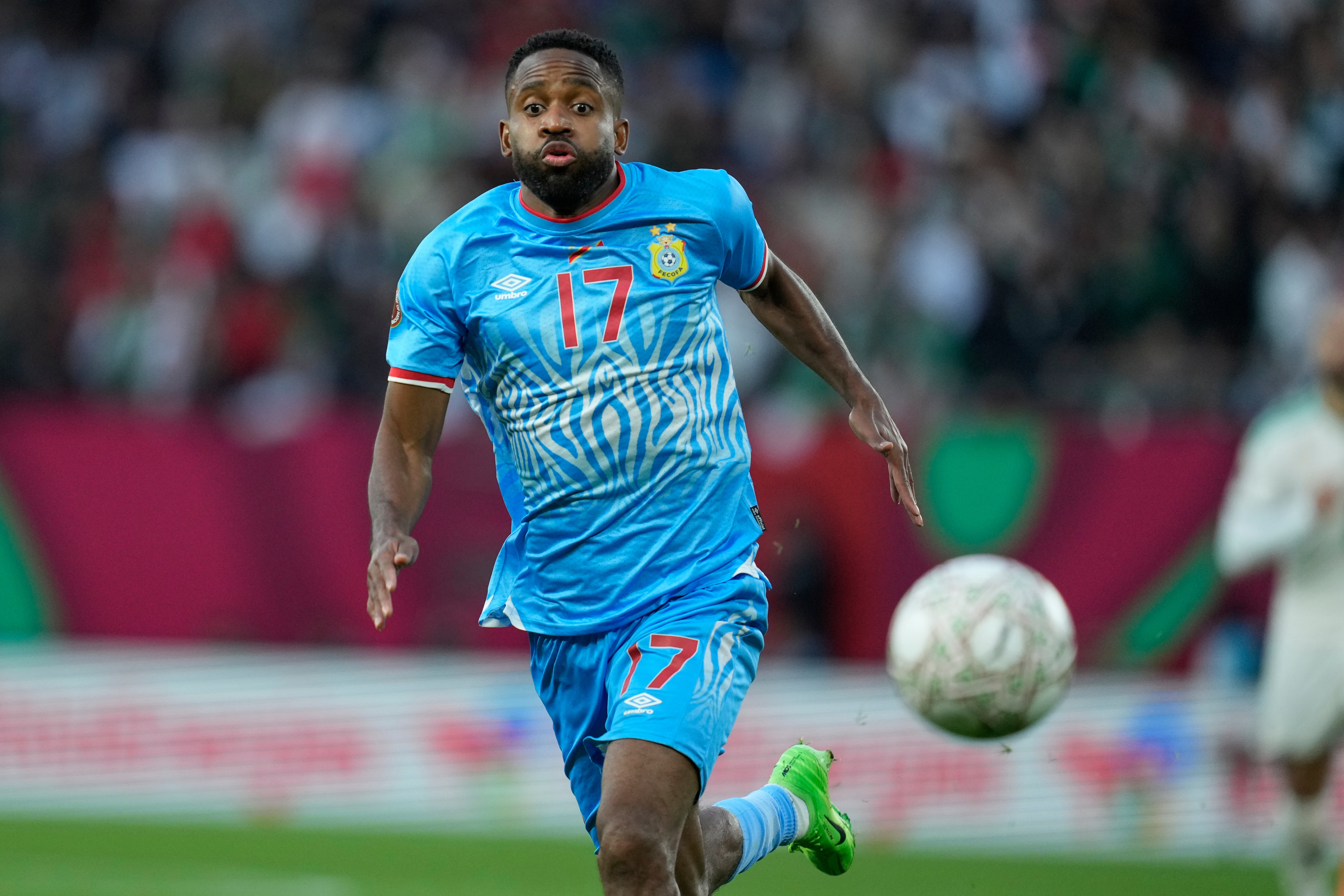 DR Congo's Cedric Bakambu goes for the ball during the Africa Cup of Nations round of 16 soccer match between Algeria and DR Congo in Rabat, Morocco, Tuesday, Jan. 6, 2026. (AP Photo/Mosa'ab Elshamy)