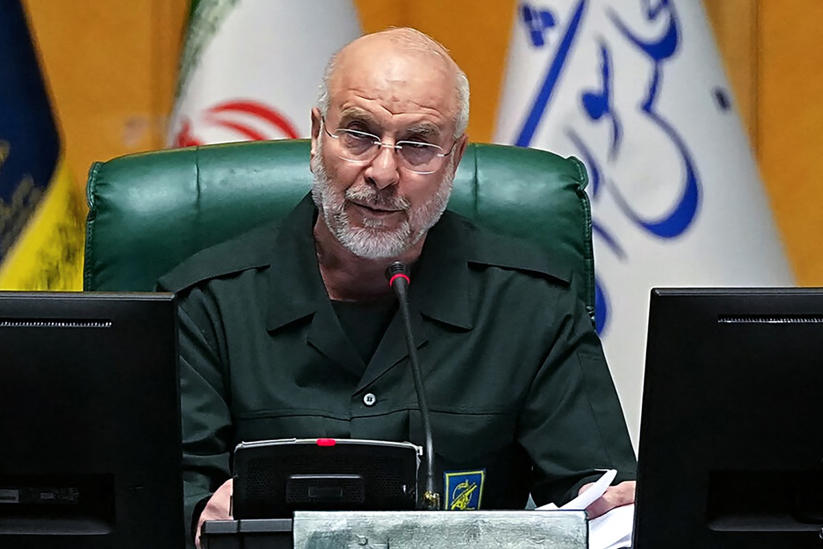 Iran's Parliament Speaker Mohammad Bagher Ghalibaf, dressed in an IRGC uniform, chairs a session.