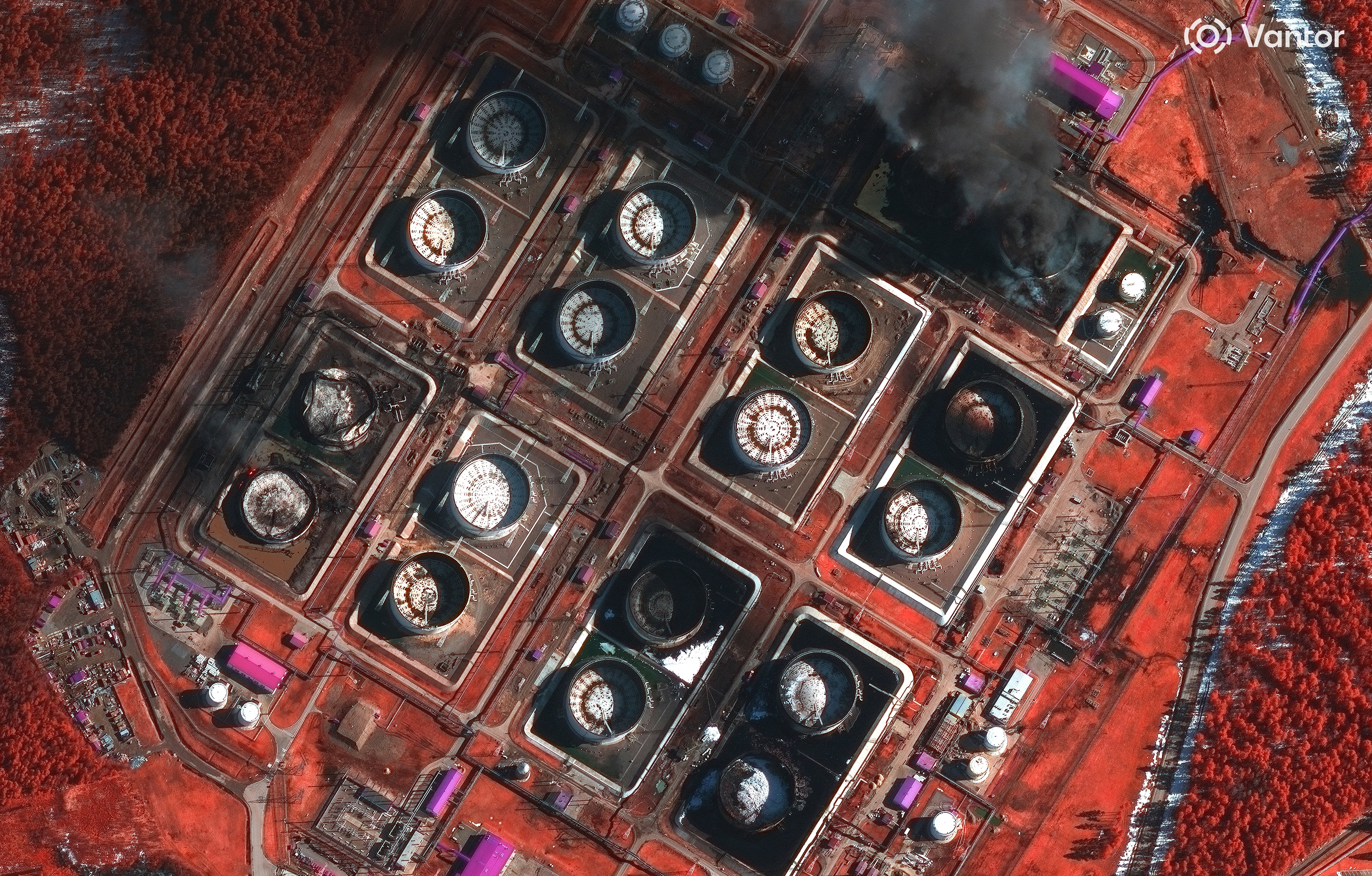 A satellite near-infrared image shows a closer view of smoke rising from damaged oil storage tanks as they burn after a Ukrainian attack, in Primorsk, Russia March 29, 2026. Vantor/Handout via REUTERS THIS IMAGE HAS BEEN SUPPLIED BY A THIRD PARTY. NO RESALES. NO ARCHIVES. MANDATORY CREDIT. DO NOT OBSCURE LOGO.