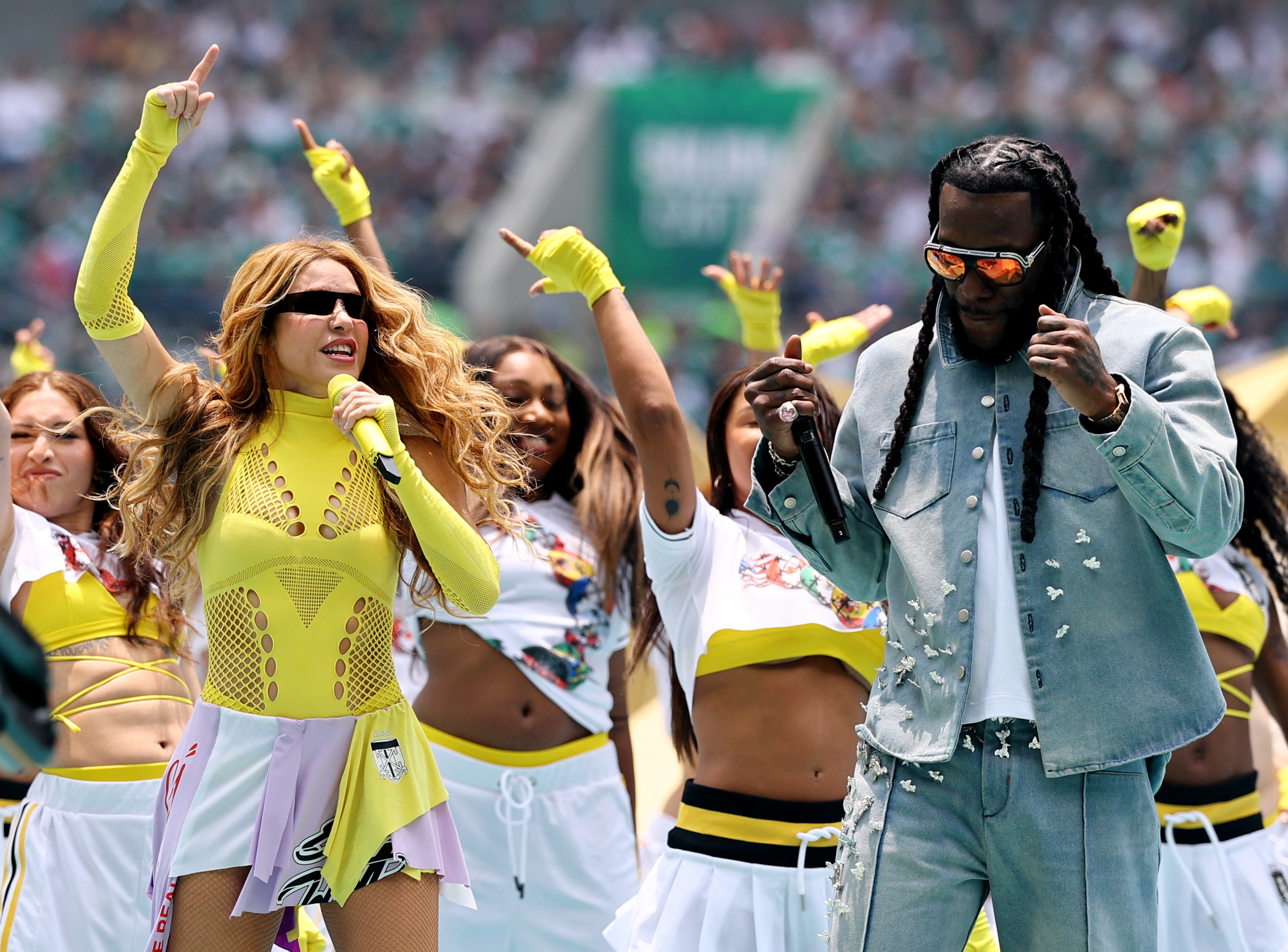 Soccer Football - FIFA World Cup 2026 - Group A - Mexico v South Africa - Estadio Azteca, Mexico City, Mexico - June 11, 2026 Shakira and Burna Boy perform during the opening ceremony before the match REUTERS/Kai Pfaffenbach