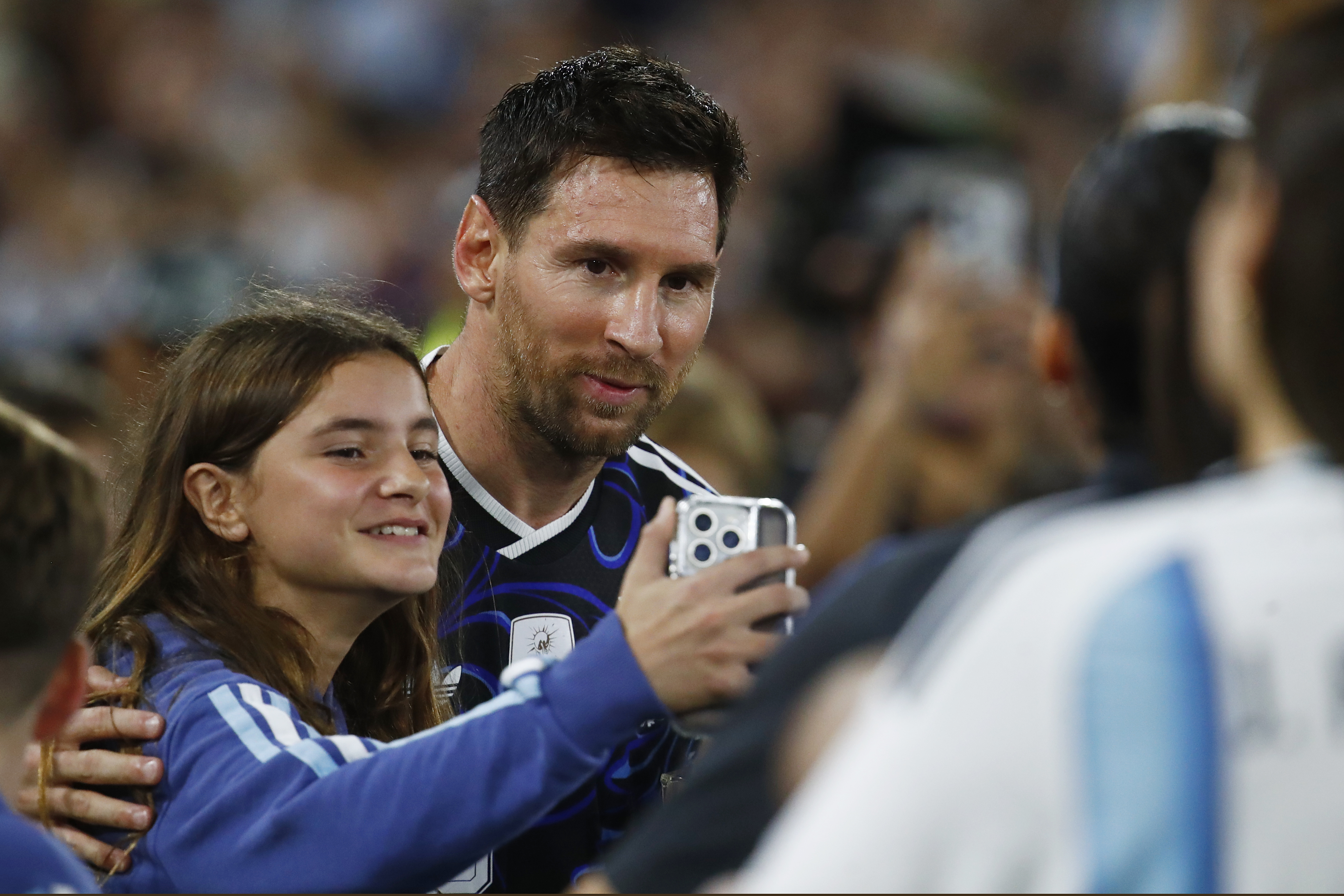 Lionel Mesi reacts.