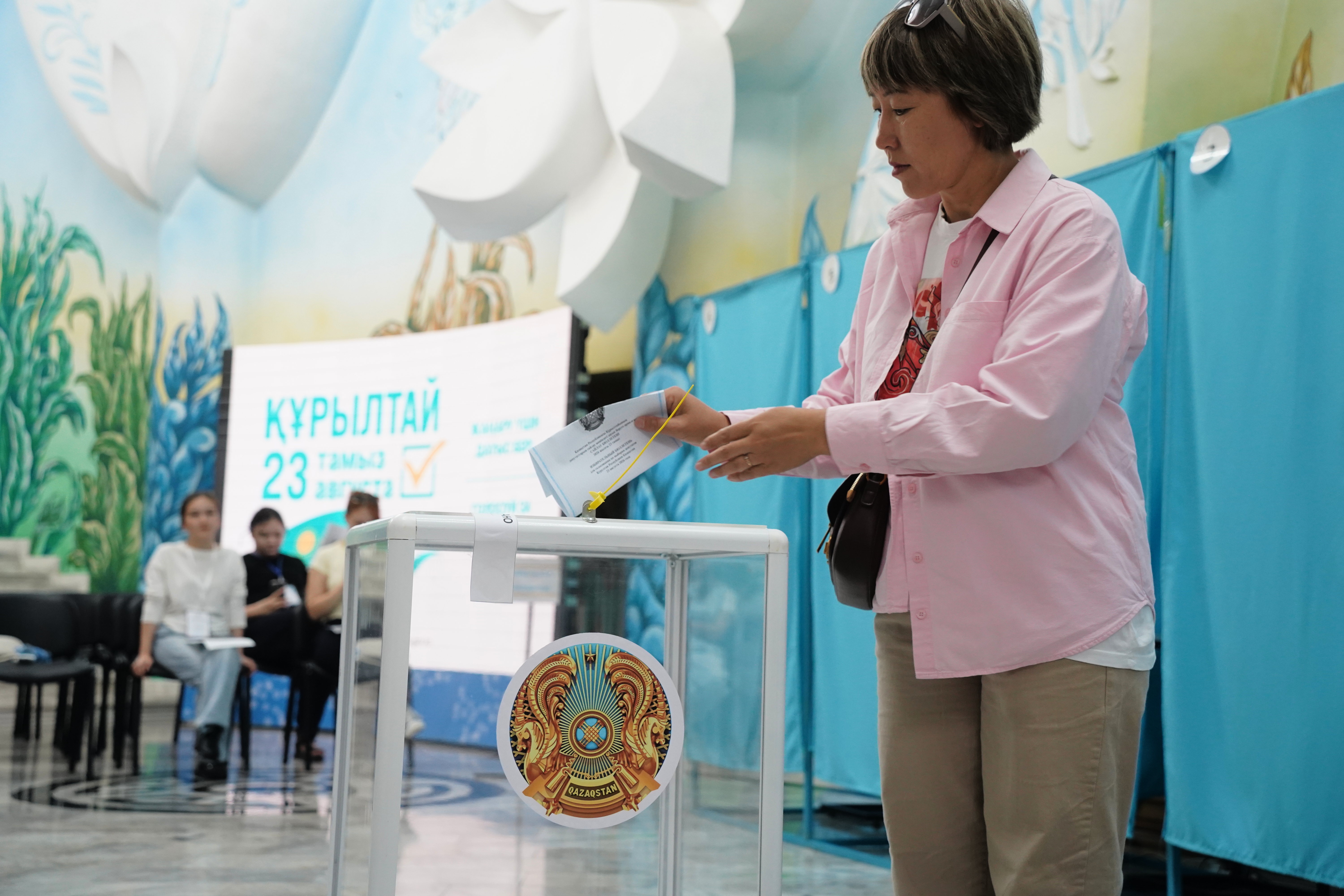 Kazakhstan parliamentary elections begin