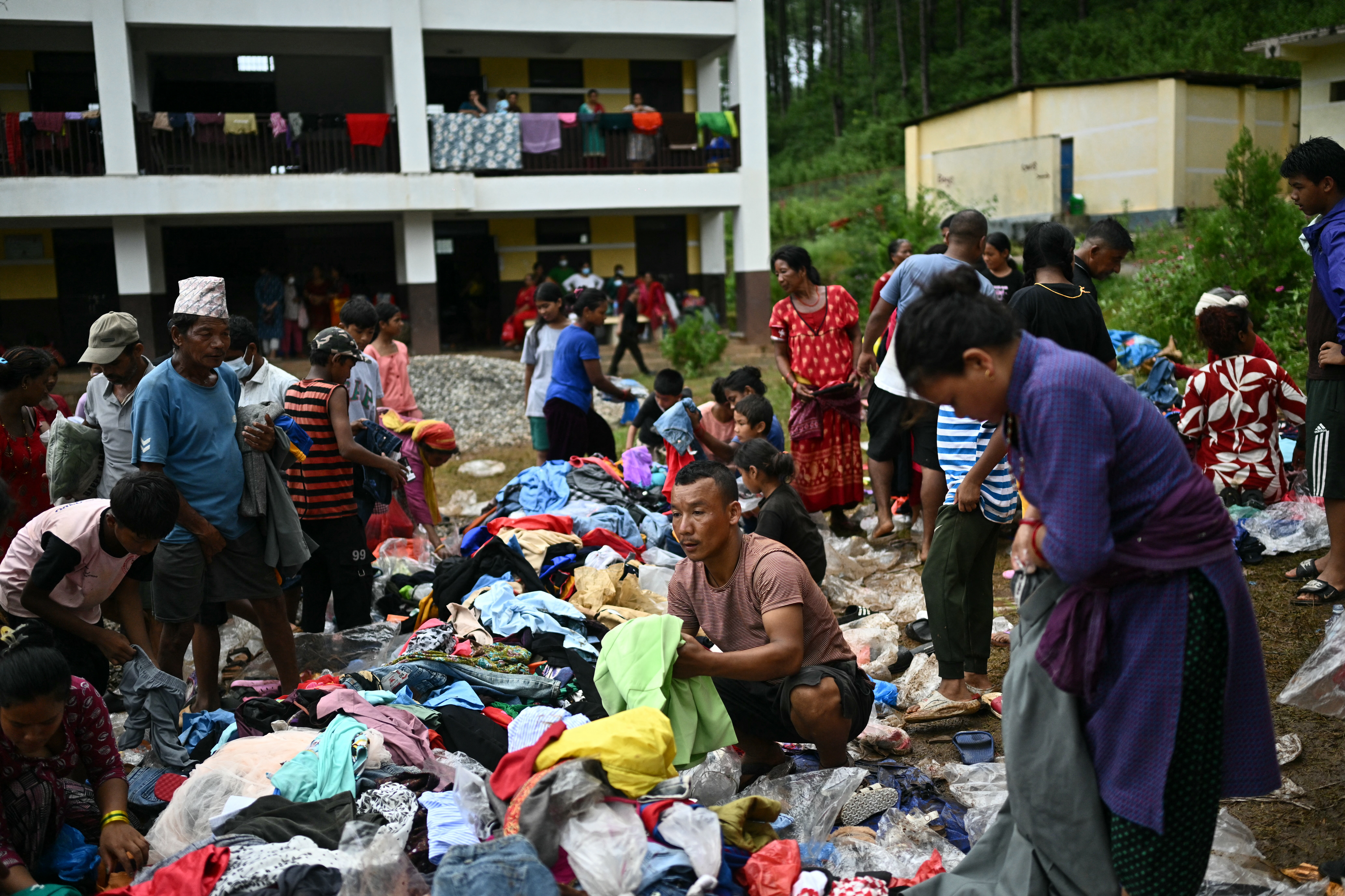 Nepal flood survivors face overwhelming devastation