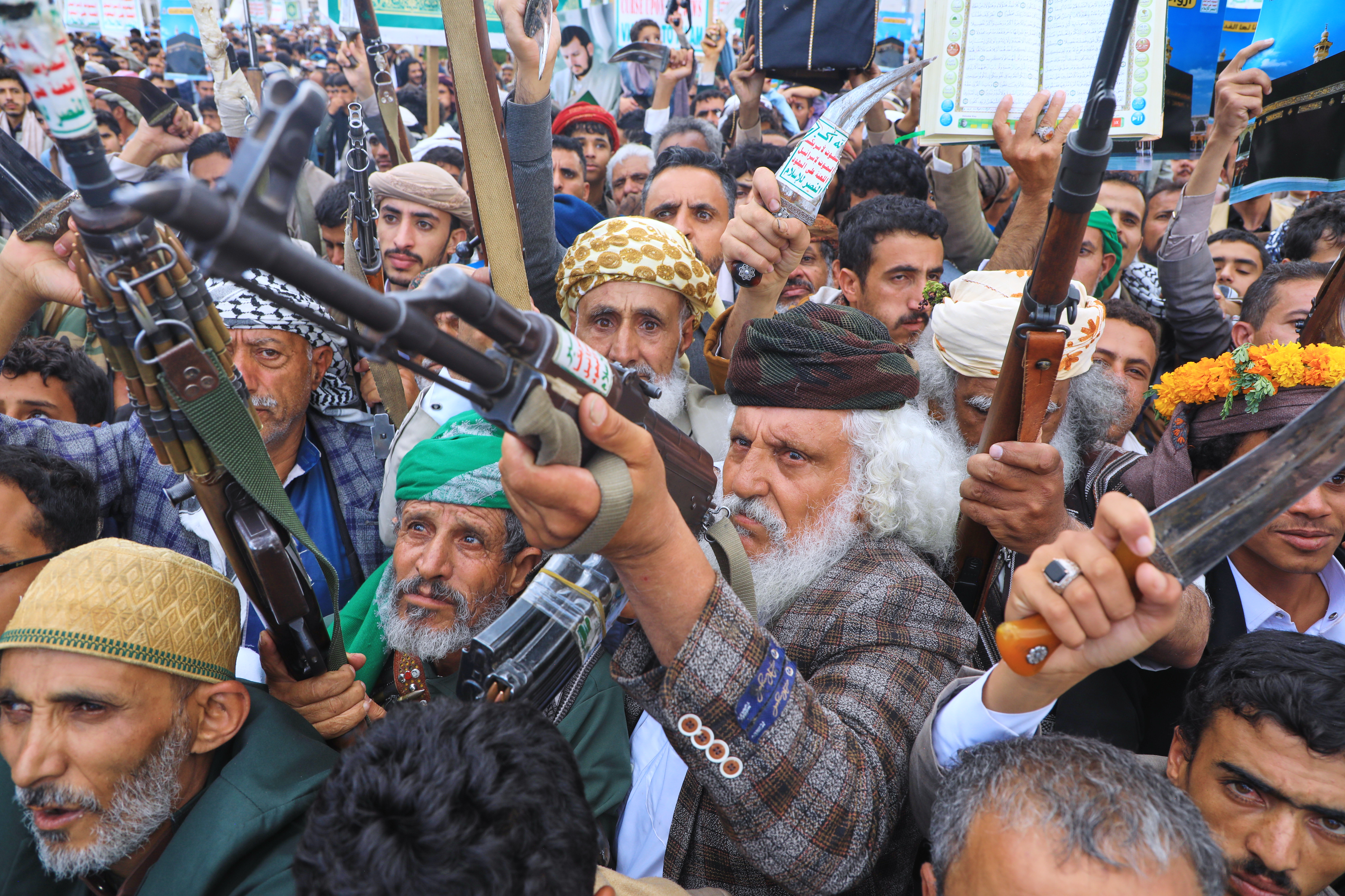 Houthi supporters