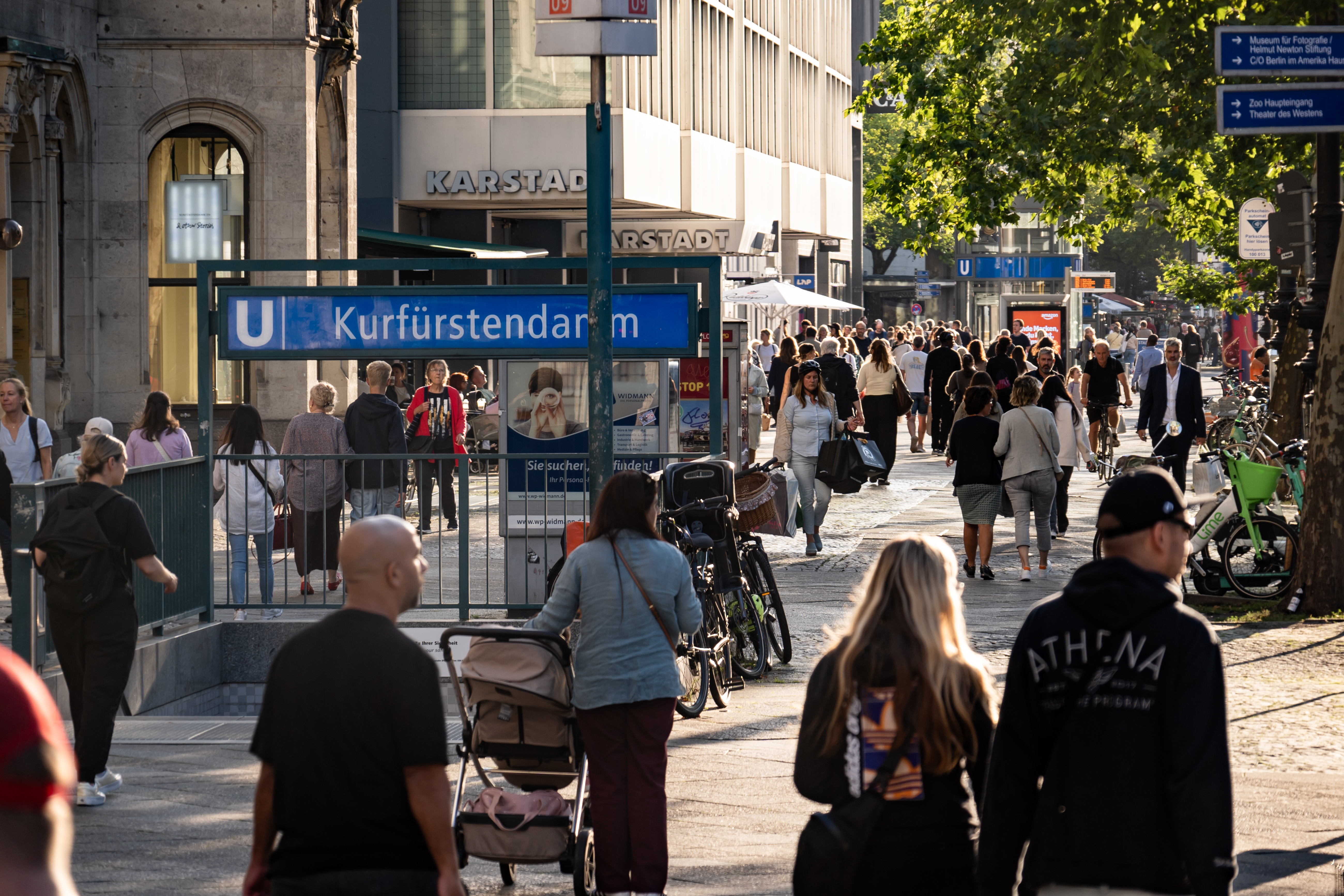 People walk in the Kurfuerstendamm in the evening in Berlin, Germany, on September 5, 2025. (Photo by Emmanuele Contini/NurPhoto via Getty Images)