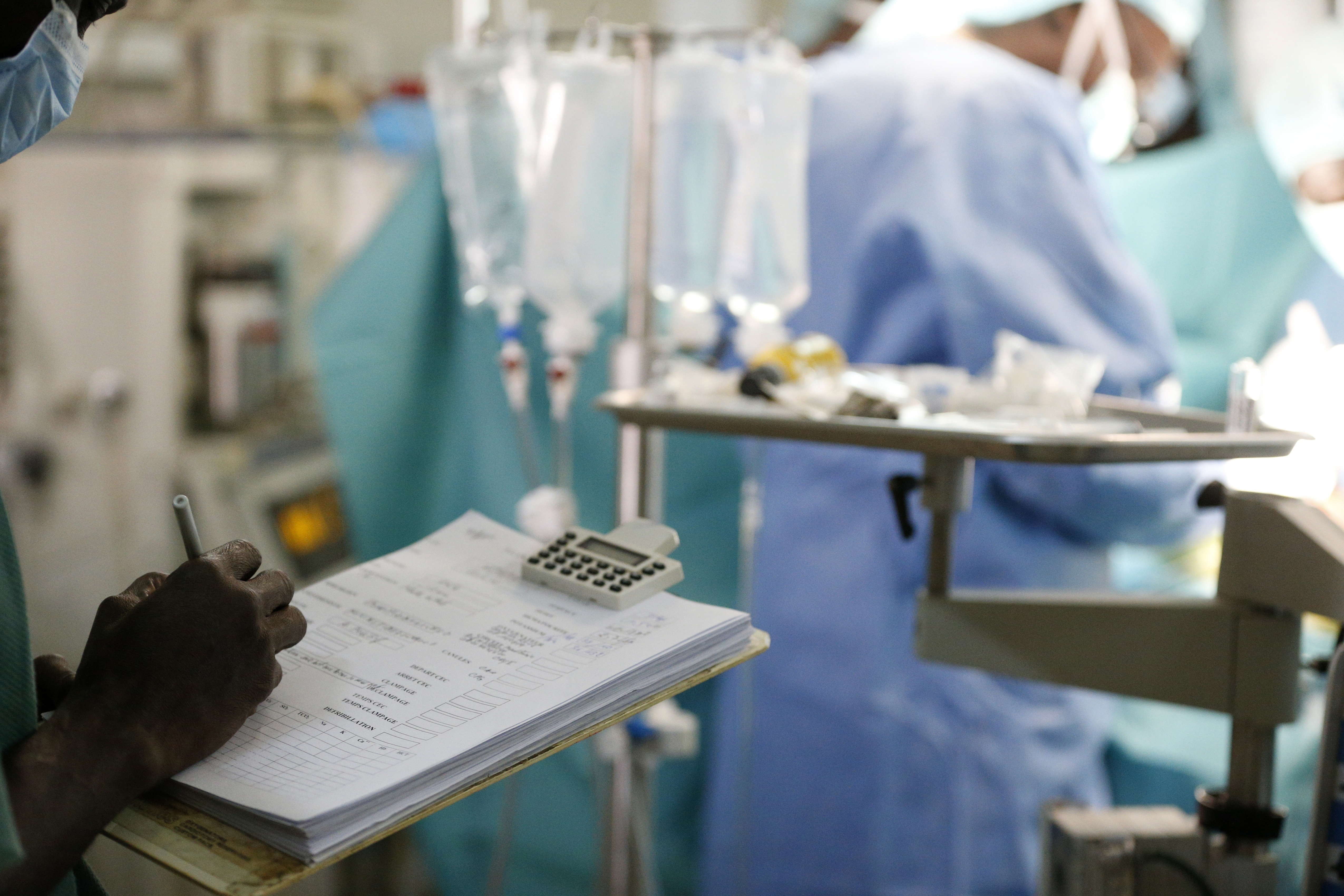 An anaesthesiologist works in an operating theatre at Fann Hospital in Dakar, Senegal. (Photo by Godong/Universal Images Group via Getty Images)