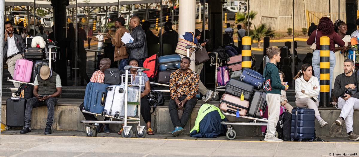 The aviation strike left passengers dealing with cancelled flights, long waits and uncertainty as negotiations continued between workers and the government