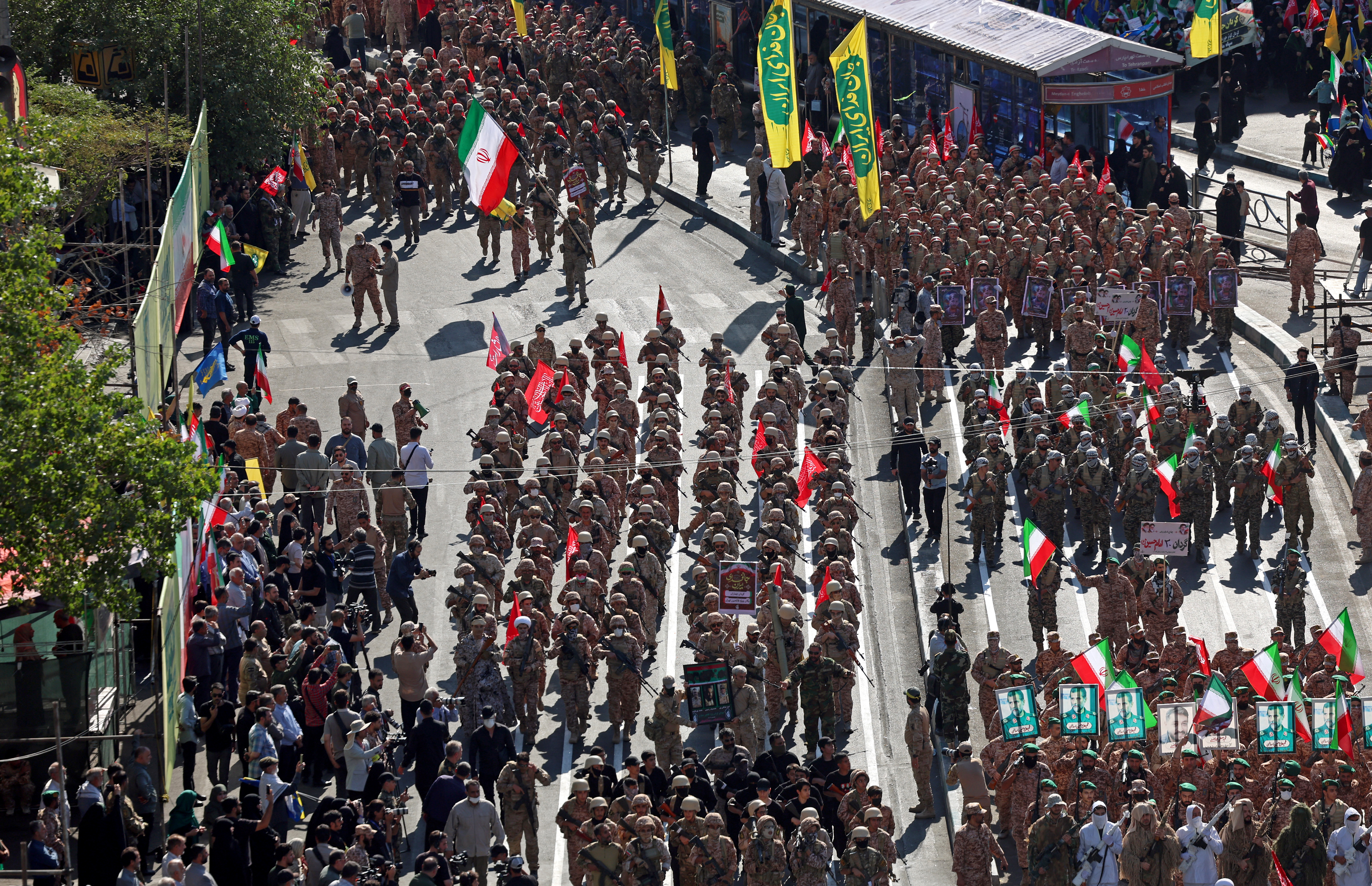 Members of Iran's Basij paramilitary force take part in a military rally named Jan-Fada (those willing to sacrifice their lives) in Tehran September 18, 2026. (Photo by AFP) / ISRAEL OUT / NO ACCESS ISRAEL MEDIA/PERSIAN LANGUAGE TV STATIONS OUTSIDE IRAN / STRICTLY NO ACCESS BBC PERSIAN / VOA PERSIAN/MANOTO TV / IRAN INTERNATIONAL / RADIO FARDA -- ATTENTION EDITORS: AFP COVERS THE WAR IN THE MIDDLE EAST THROUGH ITS EXTENSIVE REGIONAL NETWORK, INCLUDING BUREAUS IN TEHRAN, JERUSALEM, AND SEVERAL NEIGHBORING COUNTRIES. SINCE THE START OF THE CONFLICT, JOURNALISTS HAVE BEEN WORKING UNDER INCREASINGLY RESTRICTIVE CONDITIONS. AUTHORITIES IN SEVERAL COUNTRIES HAVE LIMITED REPORTERS' MOVEMENTS, PHOTO AND LIVE VIDEO COVERAGE FROM SENSITIVE LOCATIONS. SOME GOVERNMENTS AND ARMED GROUPS HAVE BANNED IMAGES OF MISSILE OR DRONE STRIKES AND OTHER SECURITY-RELATED SITES.