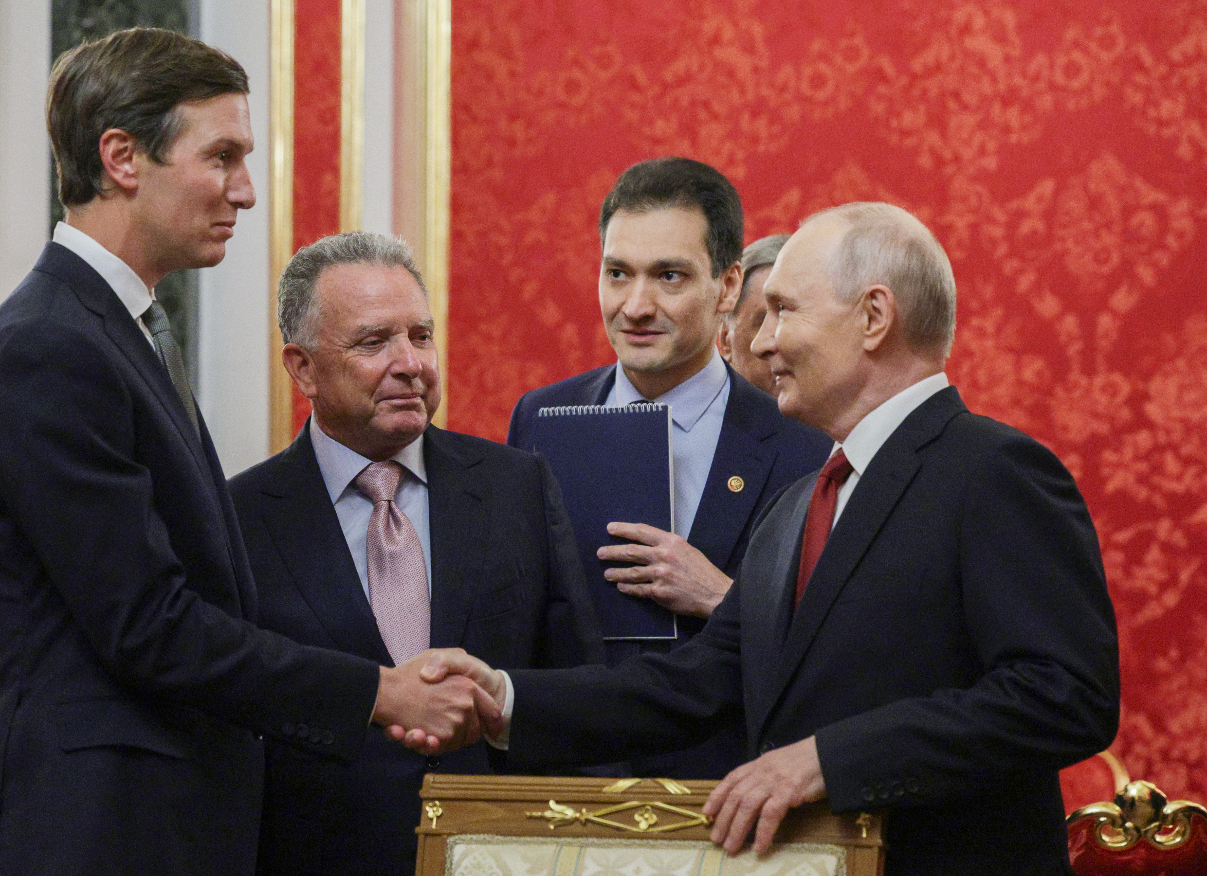 Russian President Vladimir Putin (R) welcomes Trump's son-in-law Jared Kushner (L) and US Presidential Envoy Steve Witkoff (2-L) during their meeting at the Kremlin in Moscow, Russia, 05 September 2026. [Gavriil Grigorov Sputnik/Kremlin/EPA]